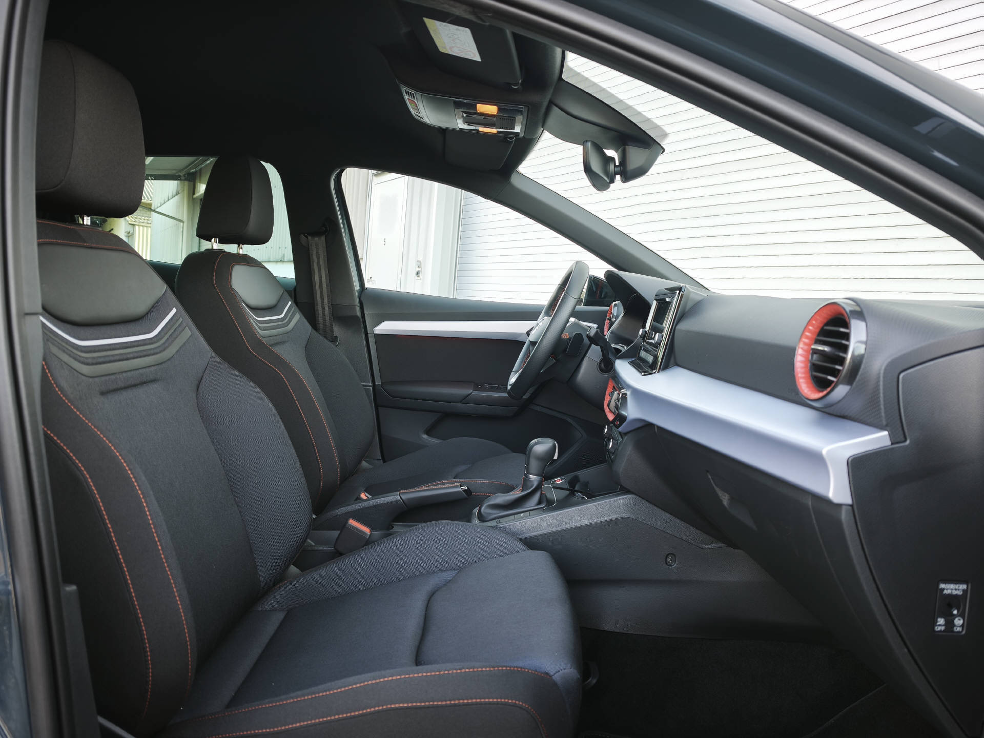 SEAT Ibiza 1.0 TSI 115 FR DSG-image-9