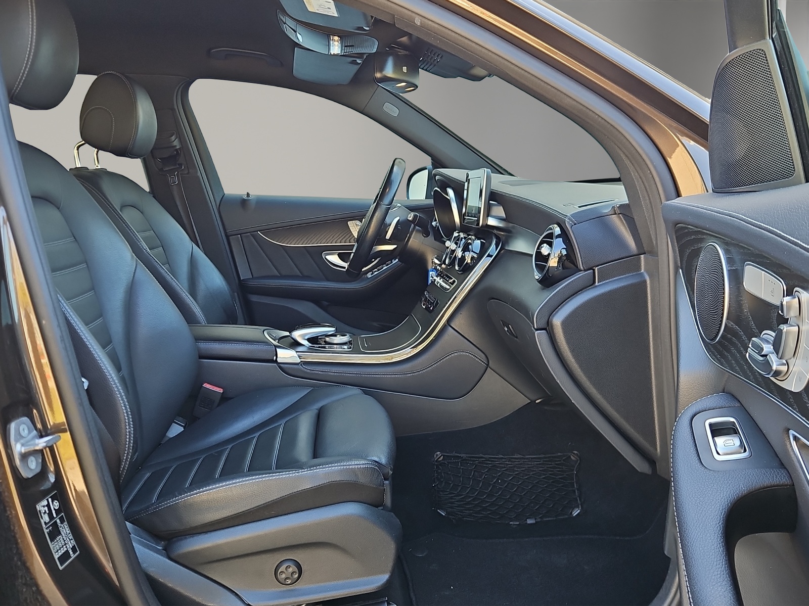 MERCEDES-BENZ GLC 250 d AMG Line 4Matic 9G-Tronic-image-12