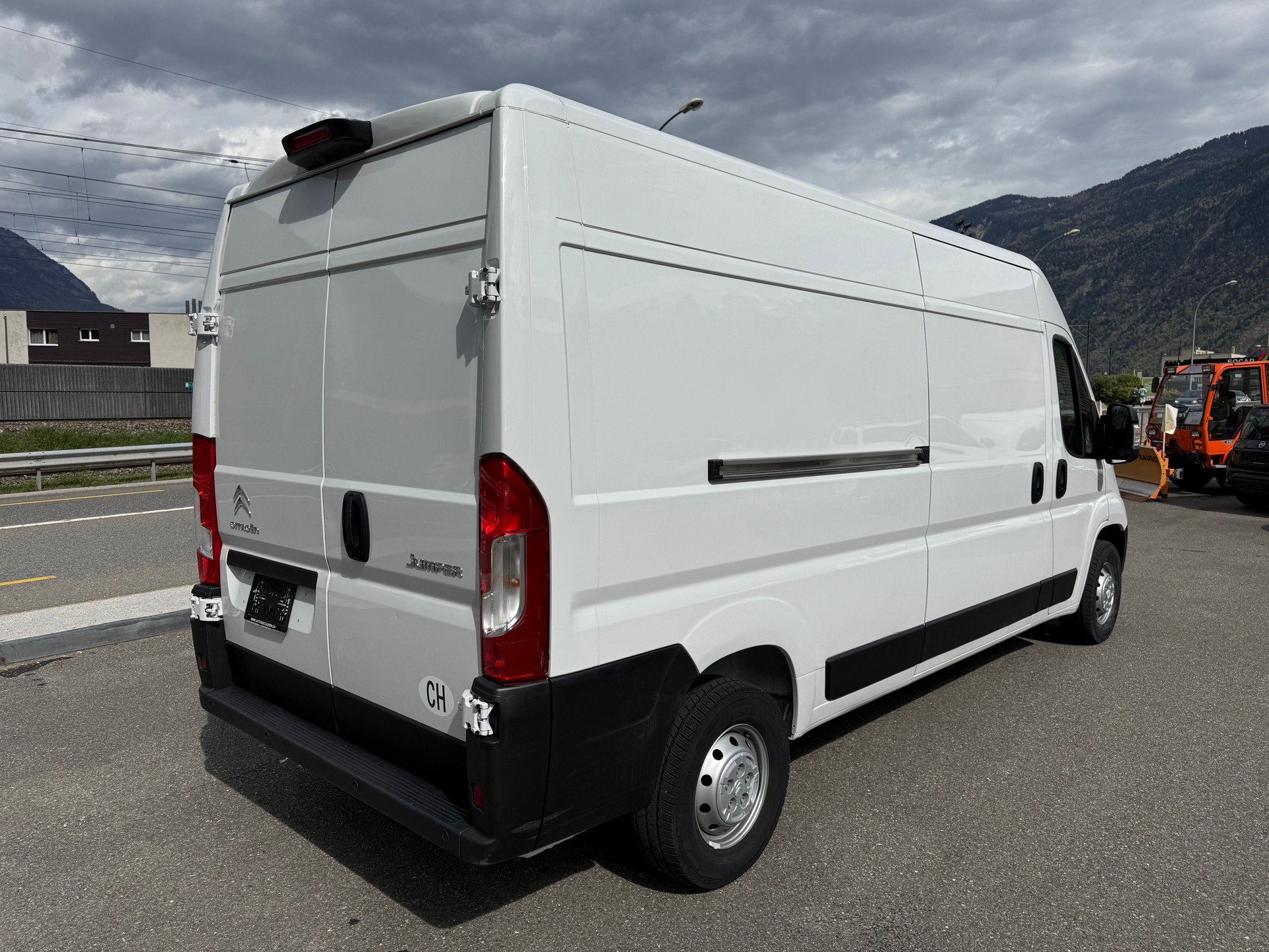 CITROEN Jumper 35 2.2 BlueHDi 140 L3H2-image-5