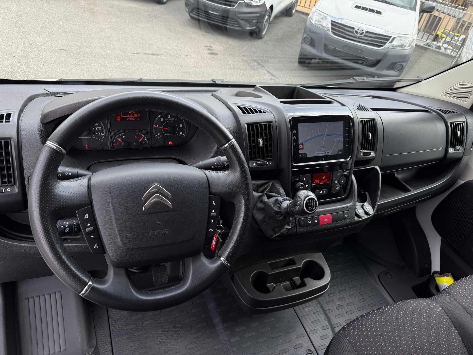 CITROEN Jumper 35 2.2 BlueHDi 140 L3H2-image-10
