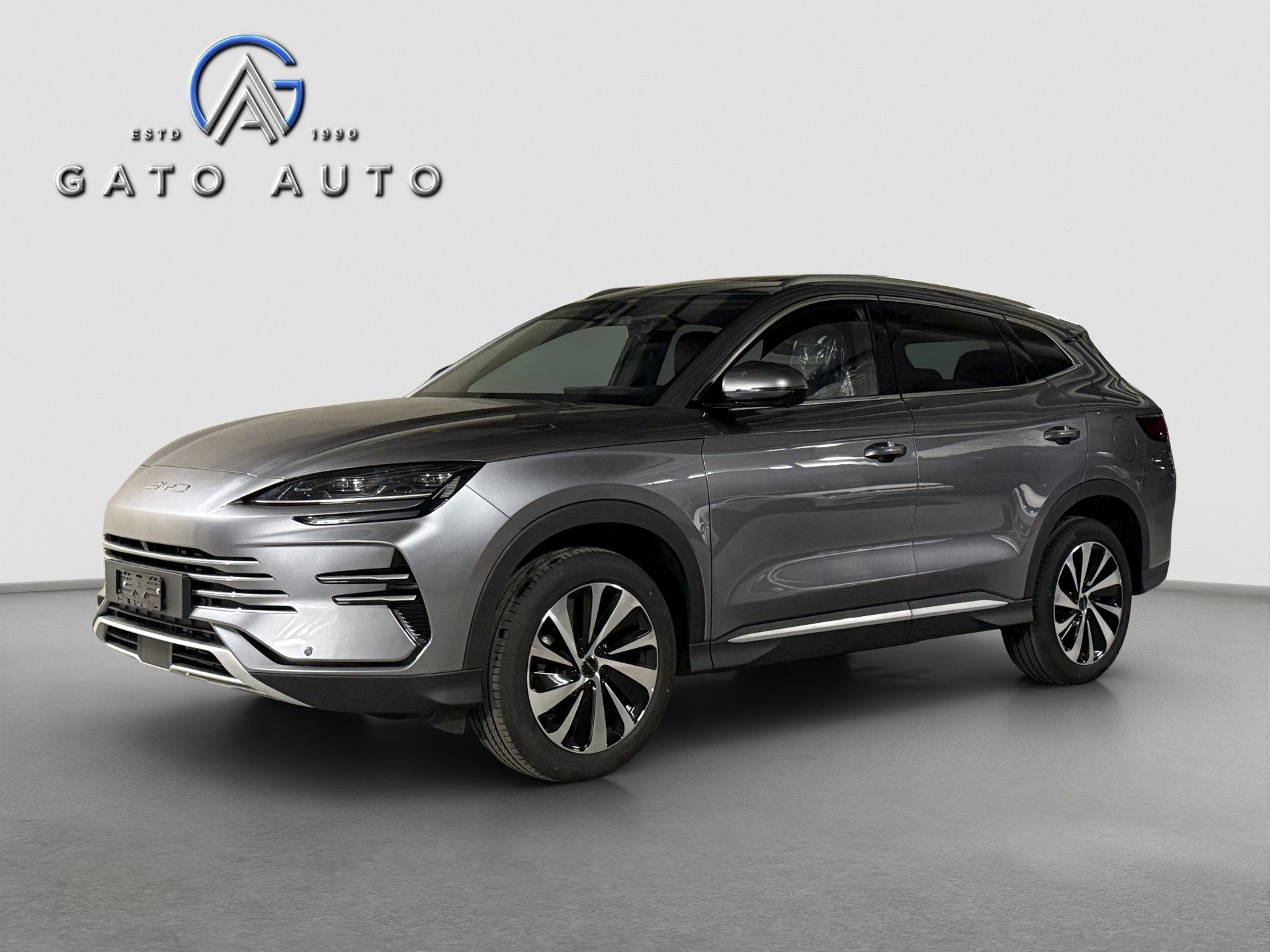 BYD Seal U DM-i Design AWD-showroom-element-1