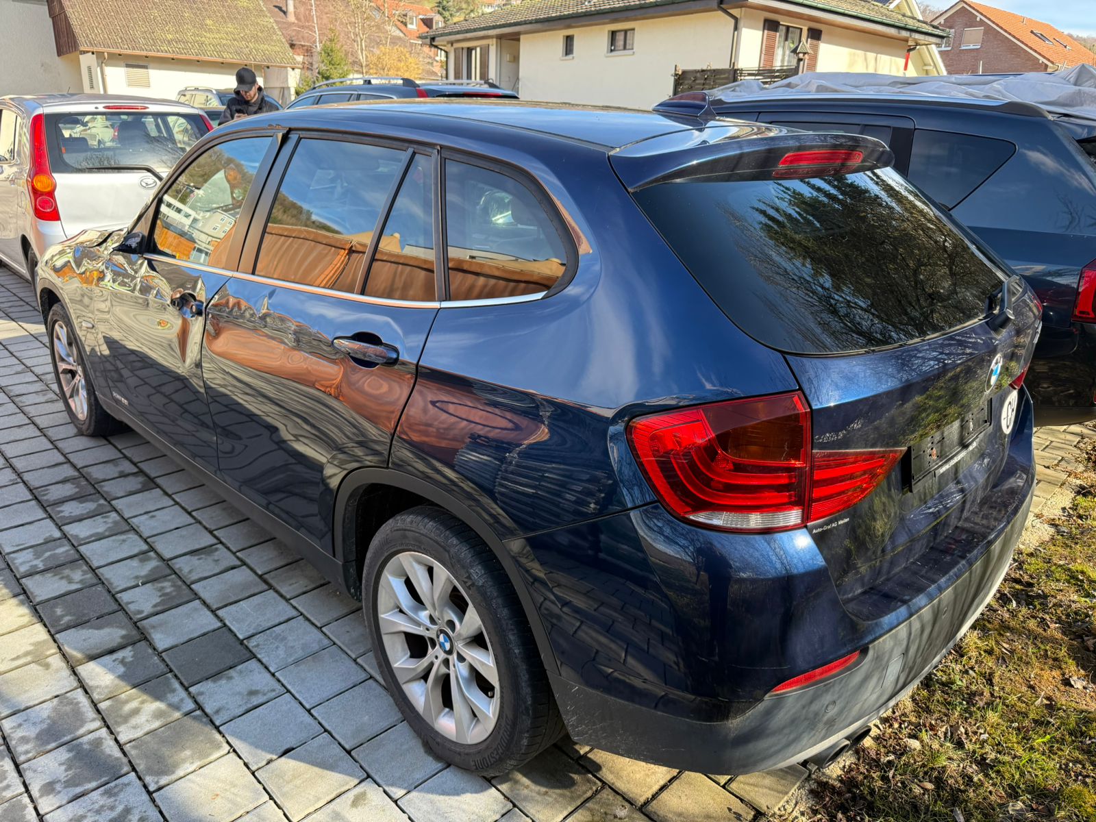 BMW X1 xDrive 28i Steptronic-image-4