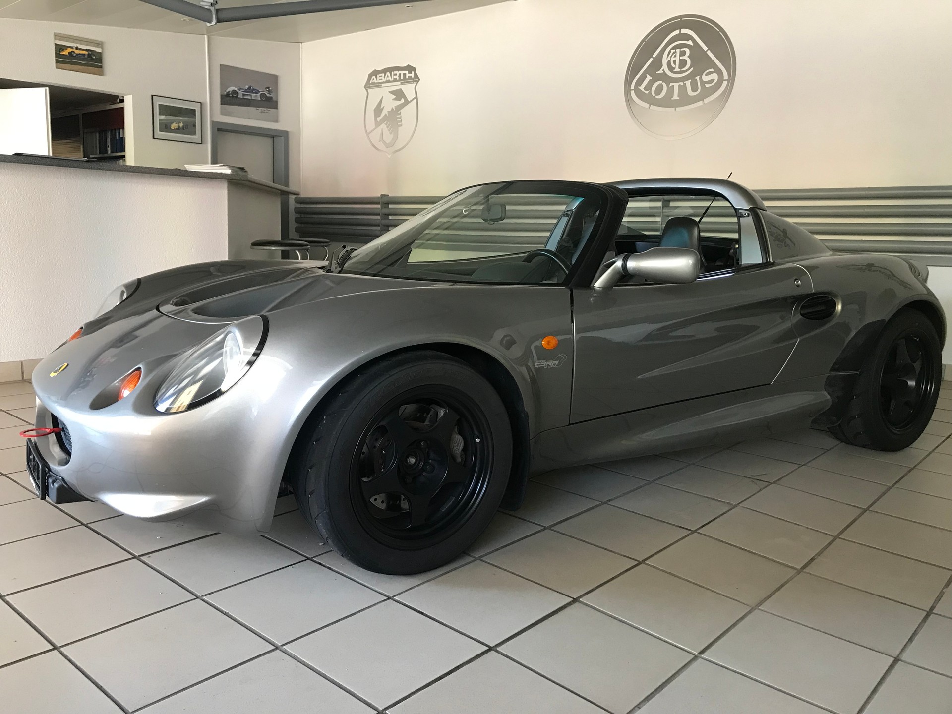 LOTUS Elise