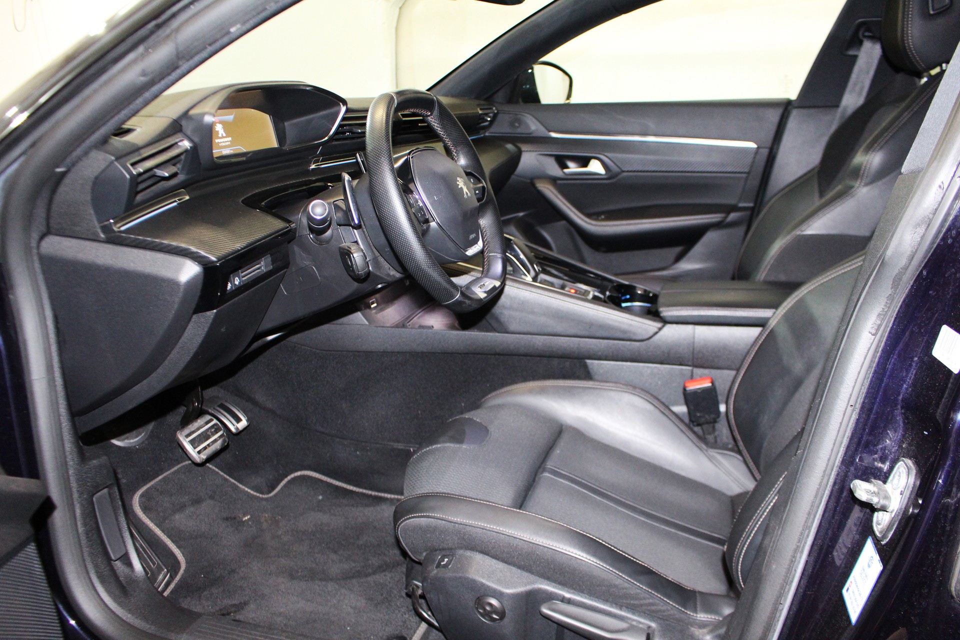 PEUGEOT 508 1.5 BlueHDi GT Line-image-6