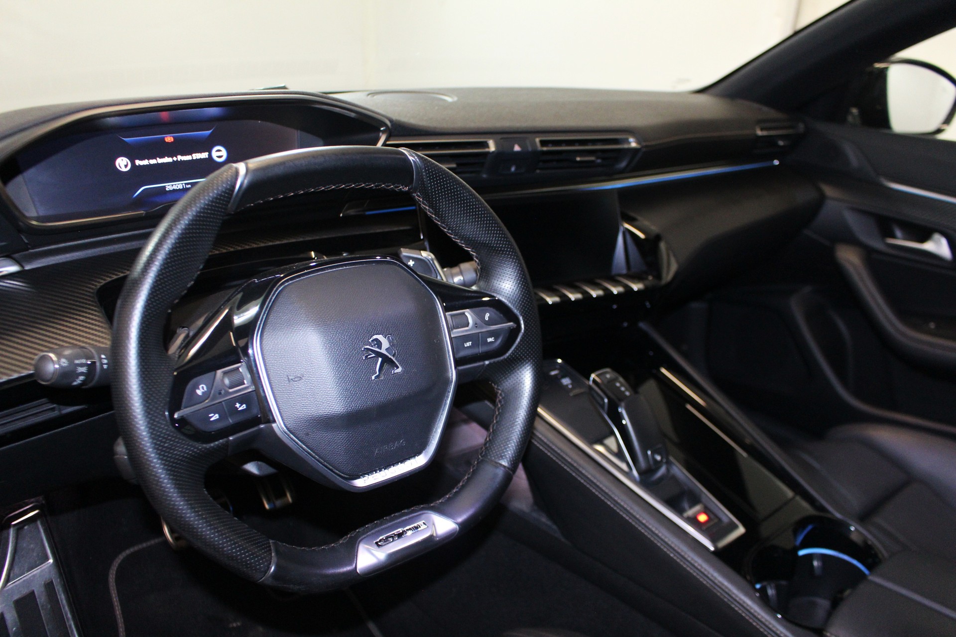 PEUGEOT 508 1.5 BlueHDi GT Line-image-11
