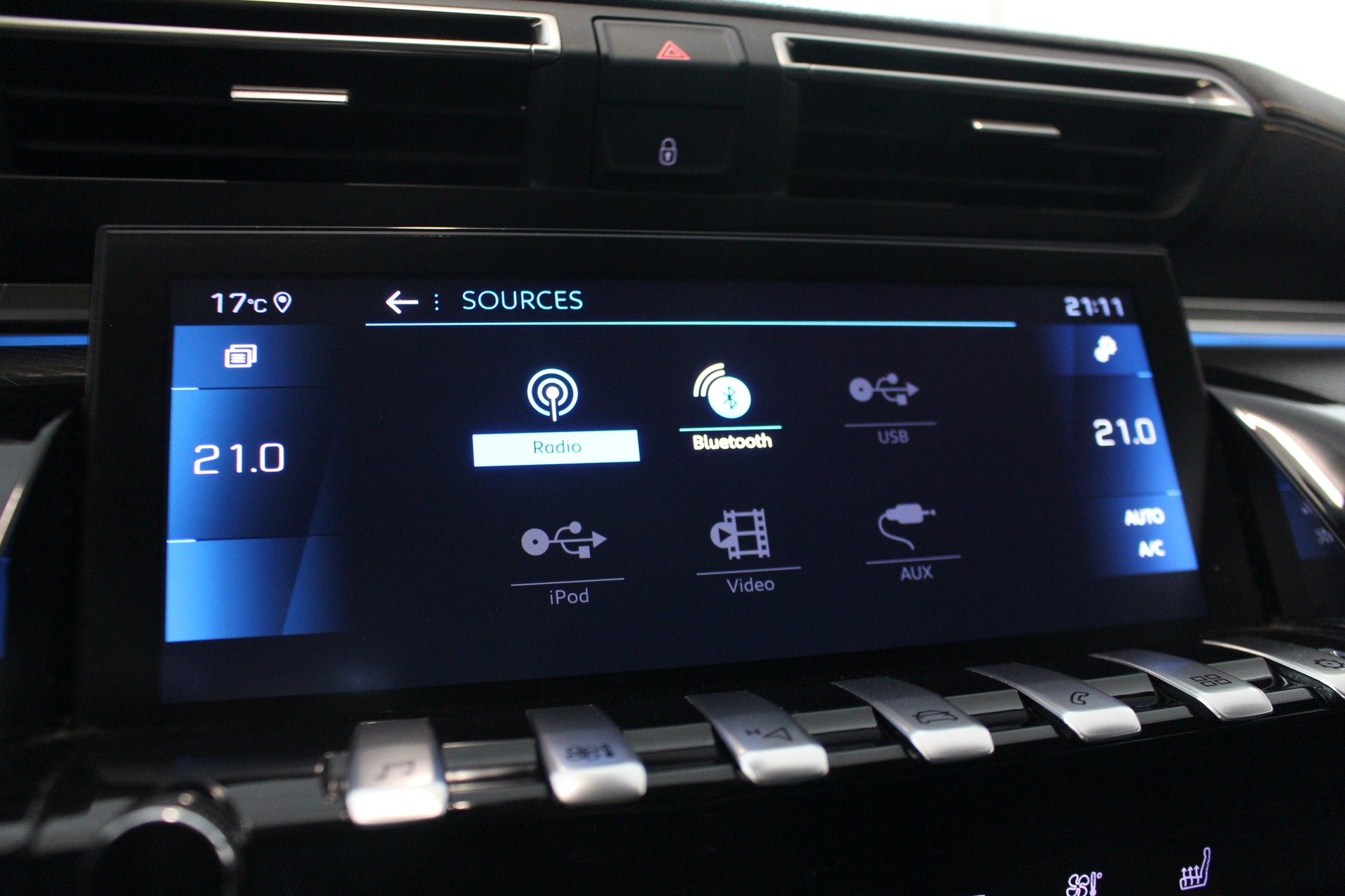 PEUGEOT 508 1.5 BlueHDi GT Line-image-15