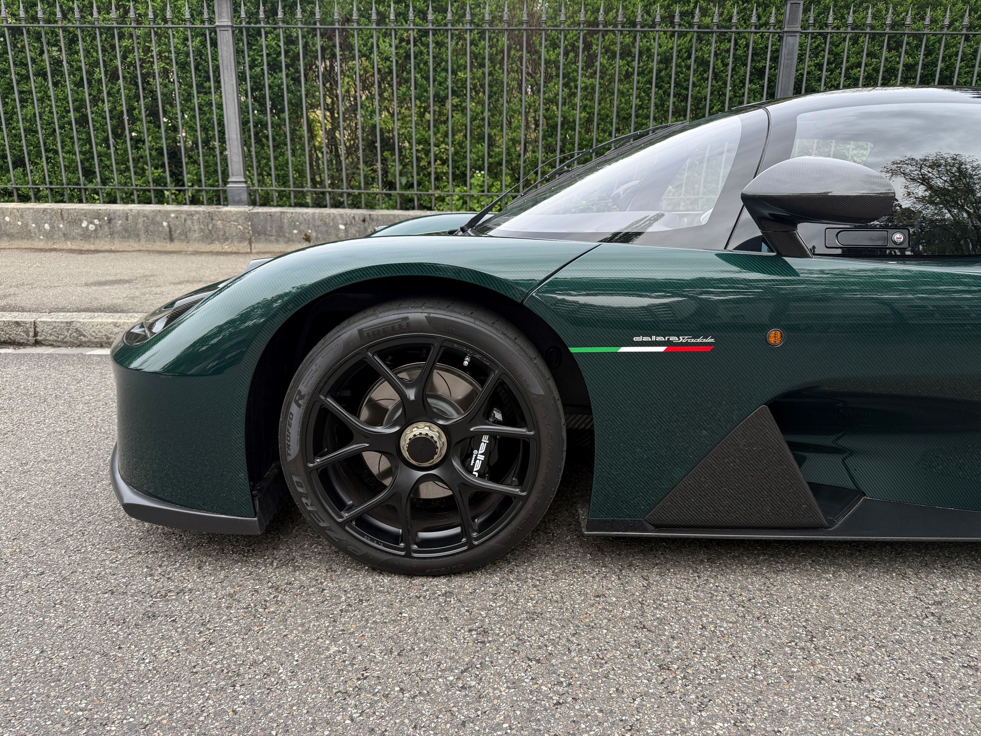 DALLARA Stradale-showroom-element-3