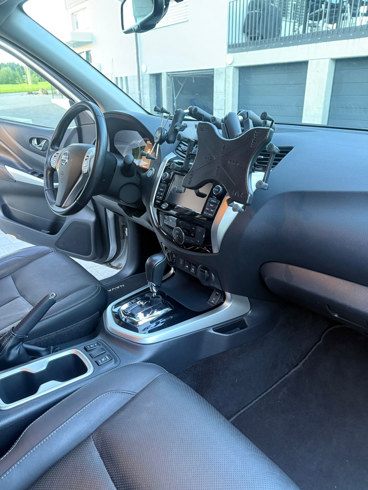 NISSAN 2.3 dCi Double Cab Tekna-image-10