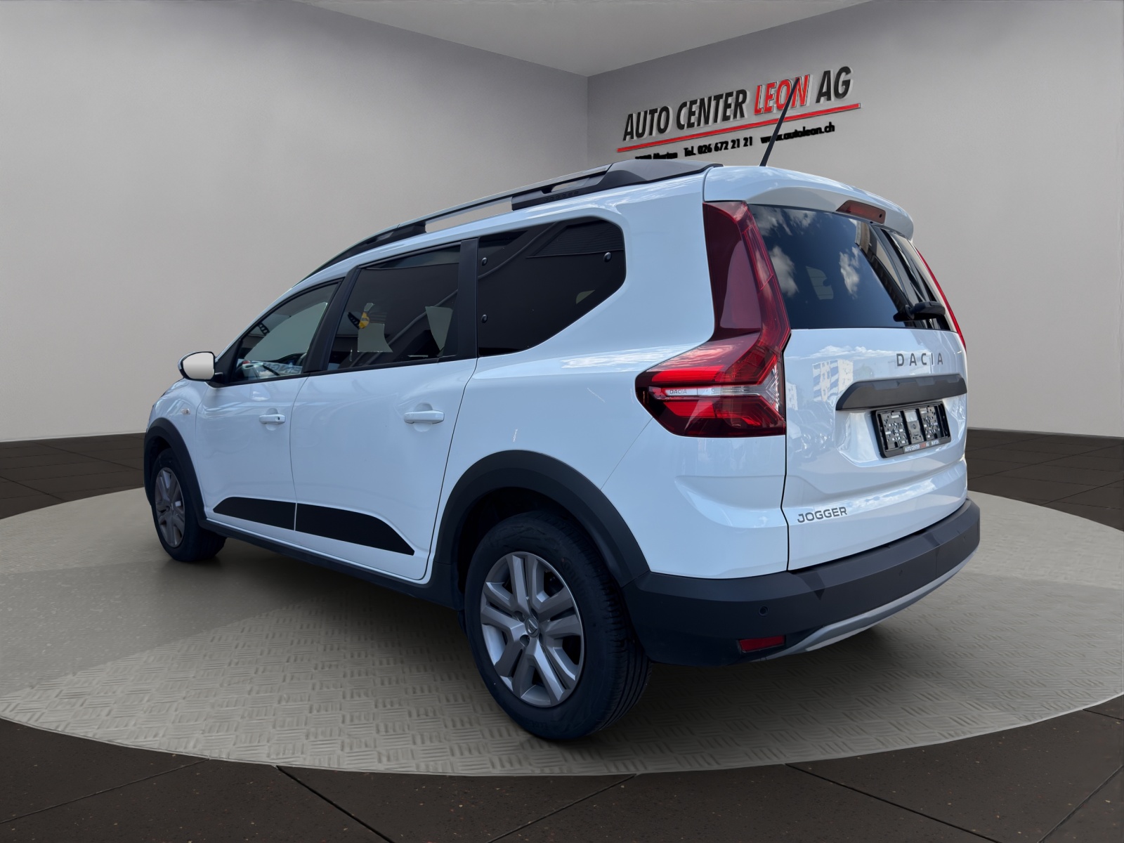 DACIA Jogger TCe 110 Comfort-showroom-element-3