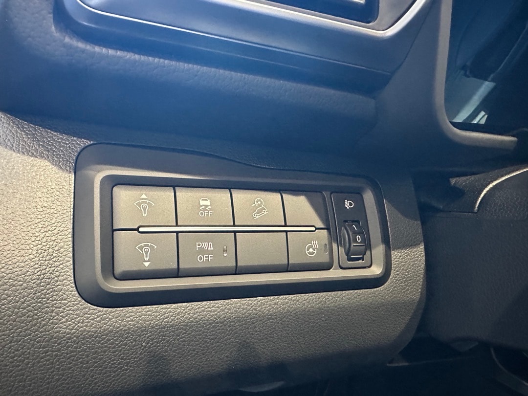 KGM-SsangYong Tivoli 1.5 T GDI Platinum 4WD-image-13