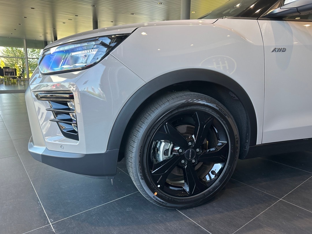KGM-SsangYong Tivoli 1.5 T GDI Platinum 4WD-showroom-element-2