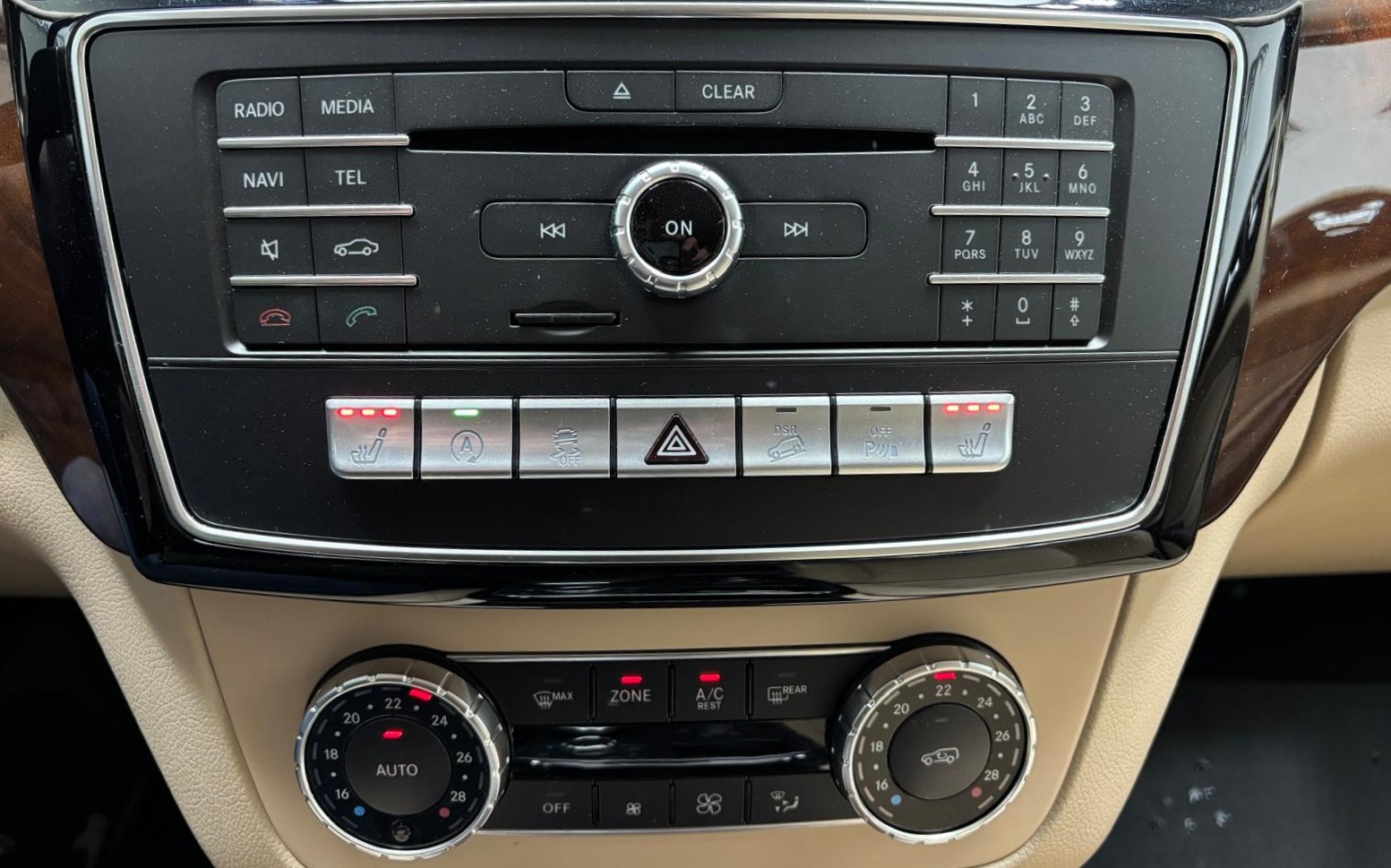MERCEDES-BENZ GLE 250 d Executive 4Matic 9G-Tronic-image-26