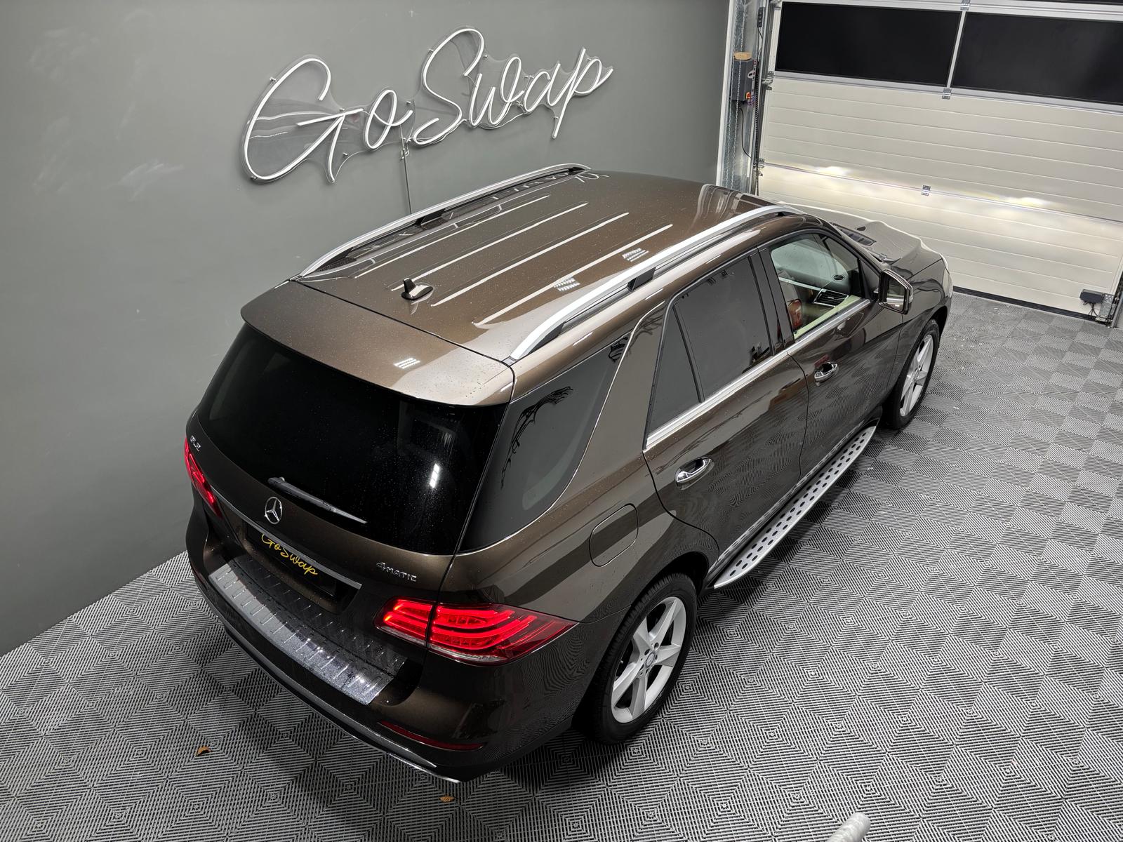 MERCEDES-BENZ GLE 250 d Executive 4Matic 9G-Tronic-showroom-element-3