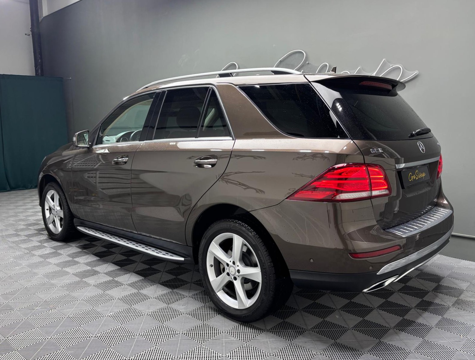 MERCEDES-BENZ GLE 250 d Executive 4Matic 9G-Tronic-image-8