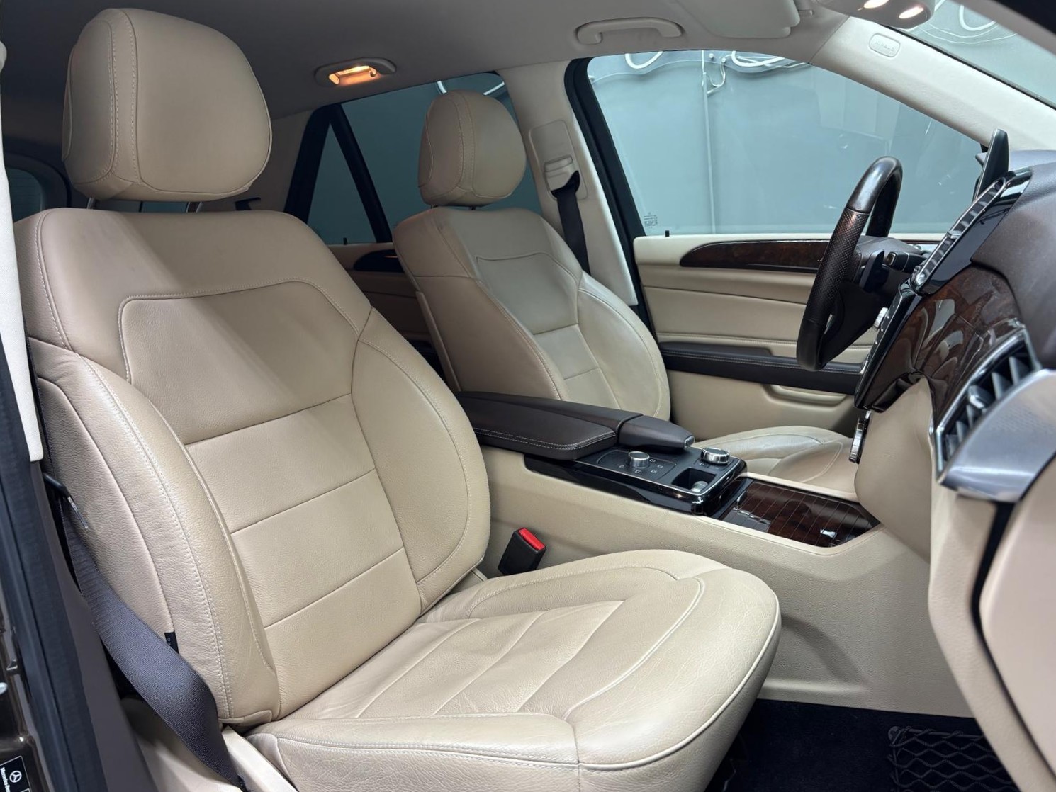 MERCEDES-BENZ GLE 250 d Executive 4Matic 9G-Tronic-image-14