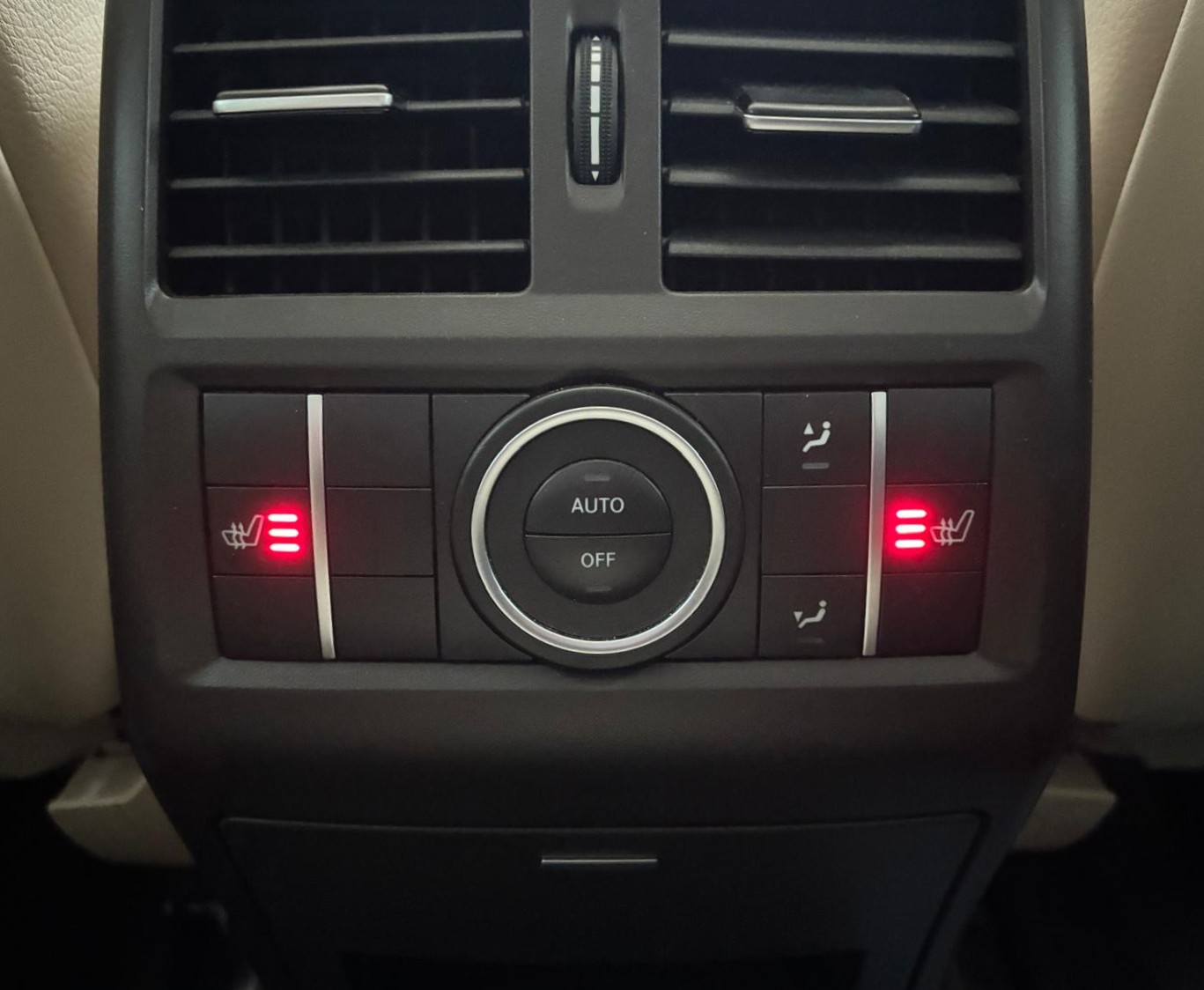 MERCEDES-BENZ GLE 250 d Executive 4Matic 9G-Tronic-image-13
