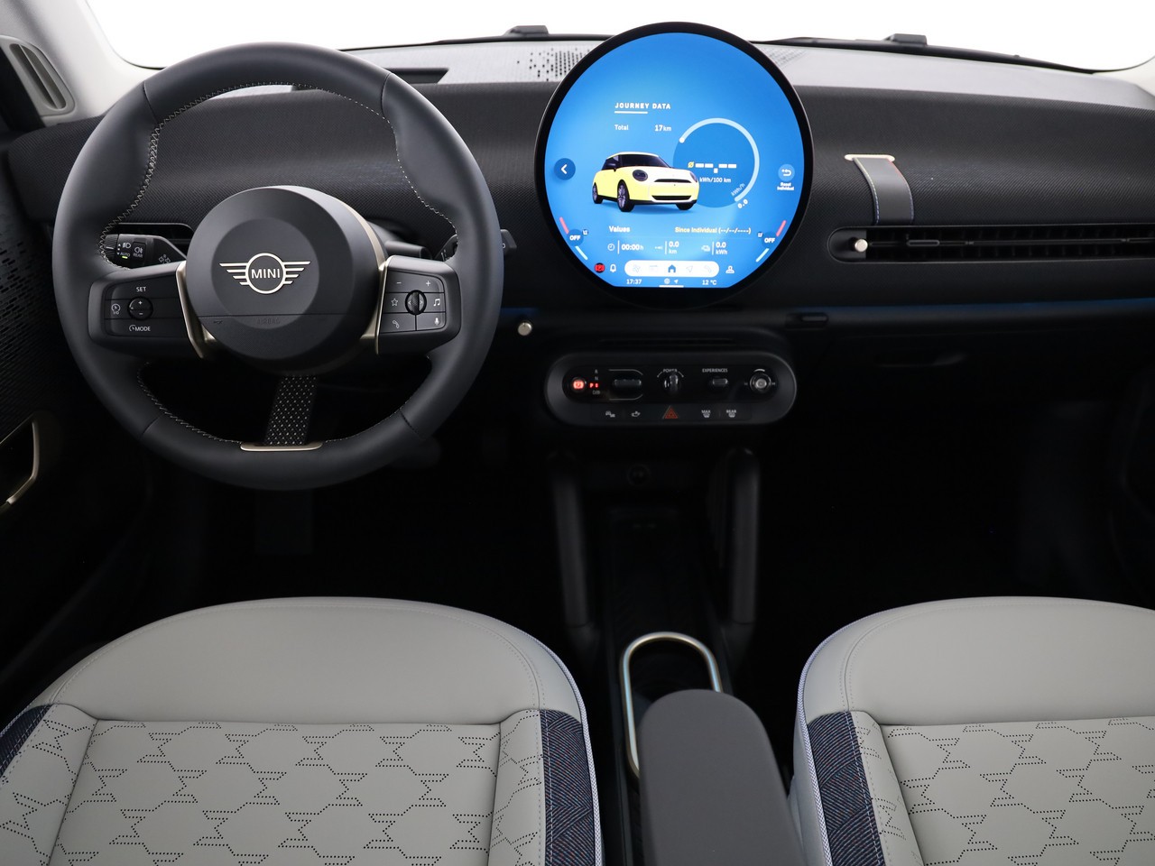 MINI Cooper SE-image-17