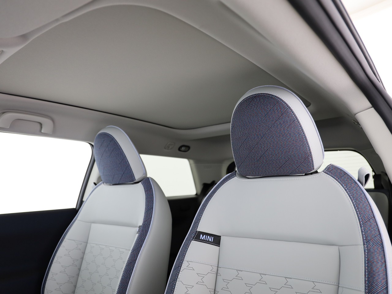 MINI Cooper SE-image-6