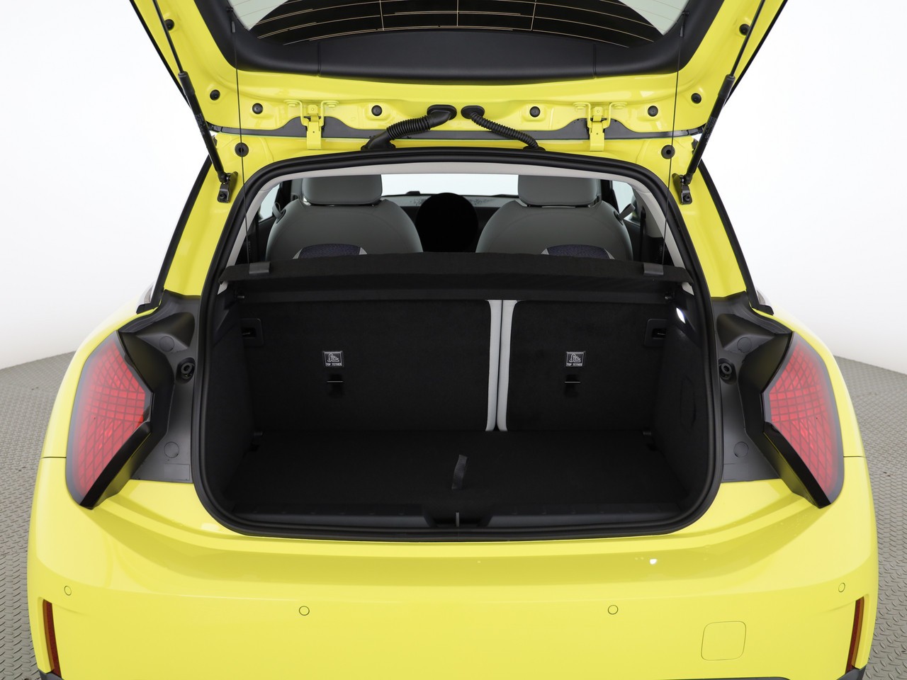 MINI Cooper SE-image-9