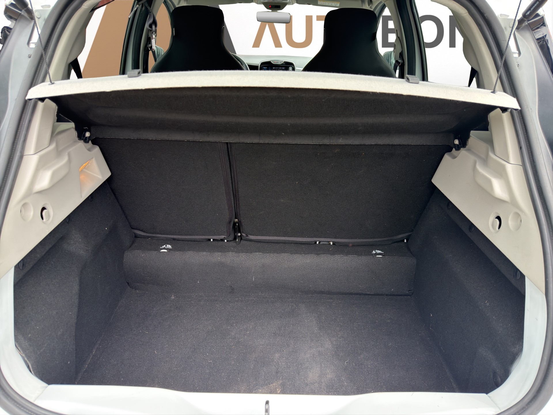 RENAULT Zoe FP R110 Life inkl. Batterie SOC 90.2%-image-25