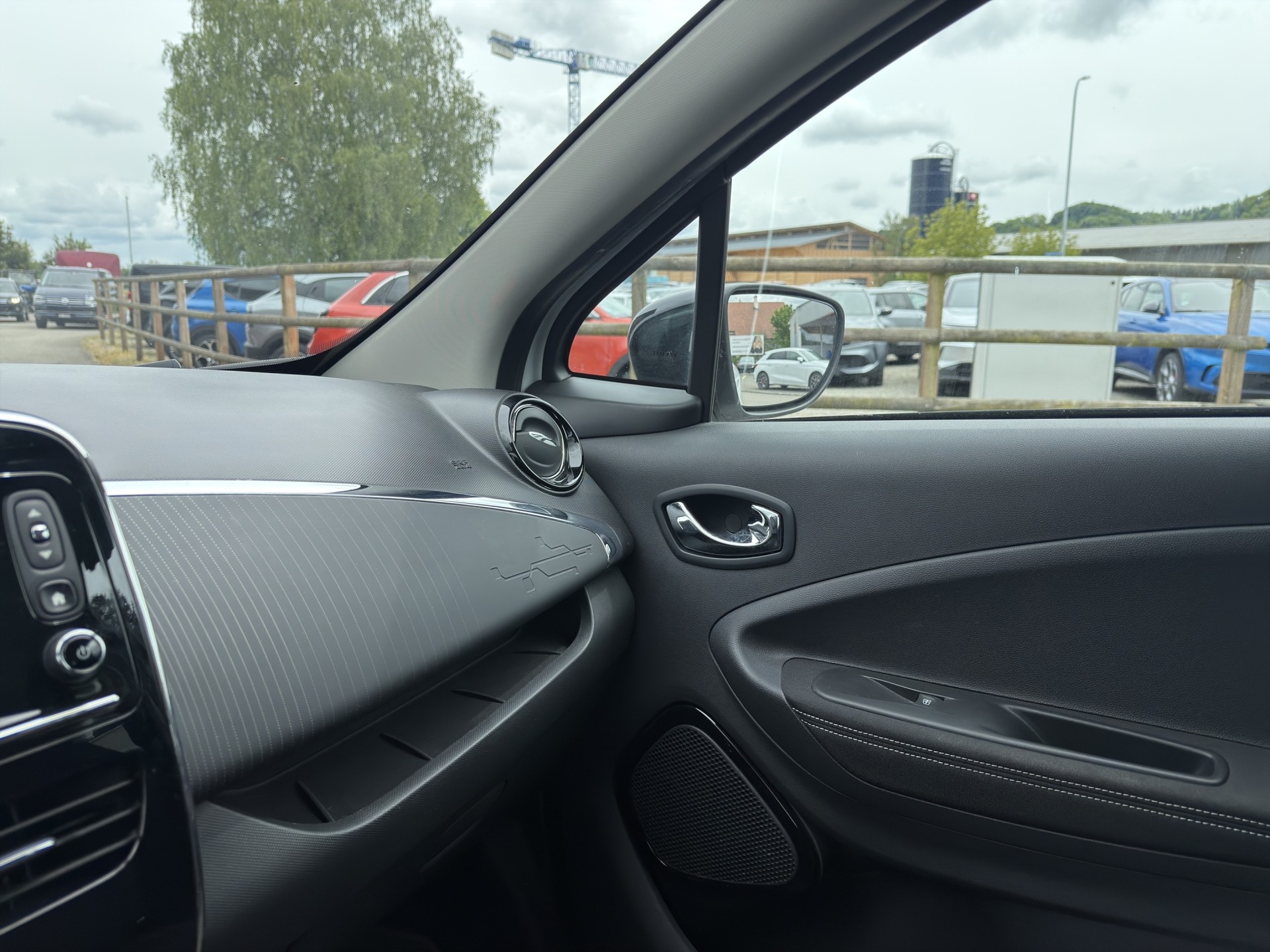 RENAULT Zoe FP R110 Life inkl. Batterie SOC 90.2%-image-37