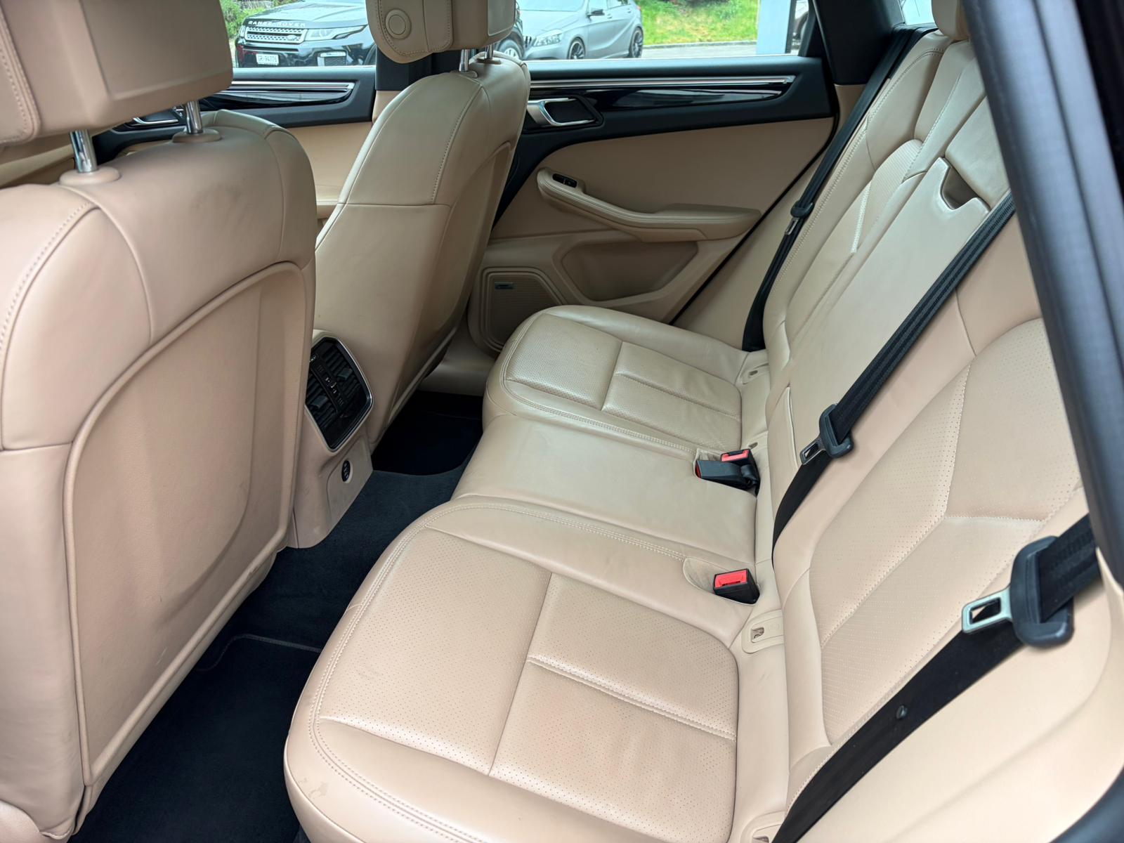 PORSCHE Macan S PDK-image-10