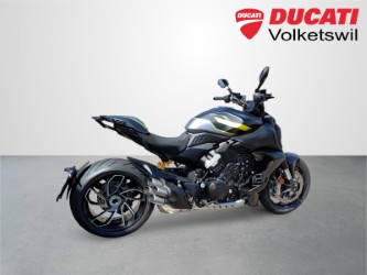 DUCATI DIAVEL V4-image-3