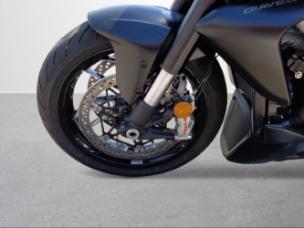 DUCATI DIAVEL V4-image-1