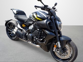 DUCATI DIAVEL V4-image-0