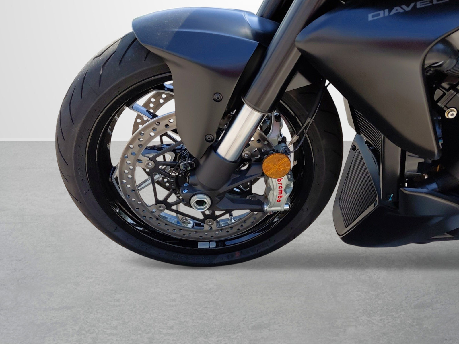 DUCATI DIAVEL V4-image-6