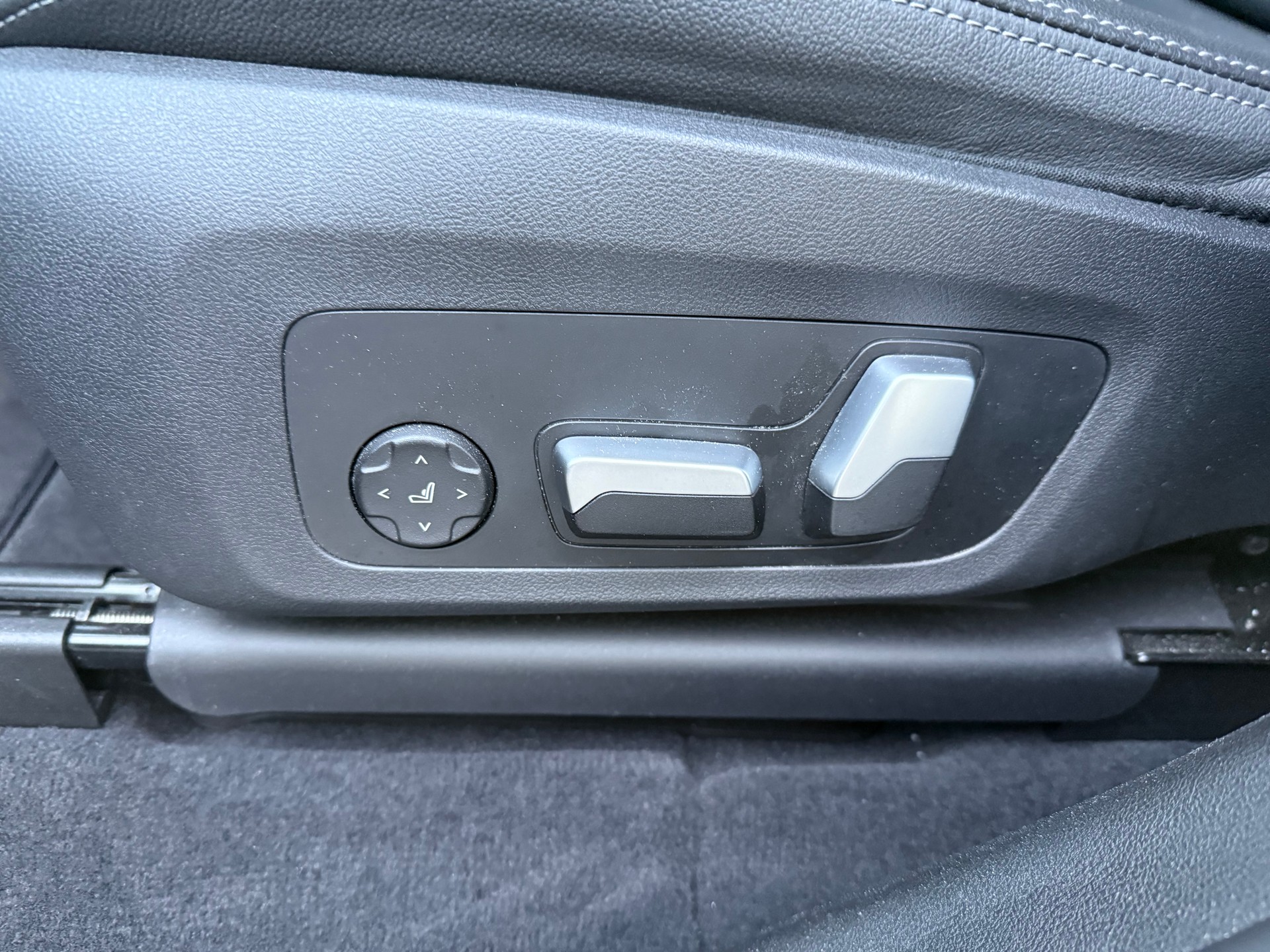 BMW X3 20d xDrive SAG LCI-image-11