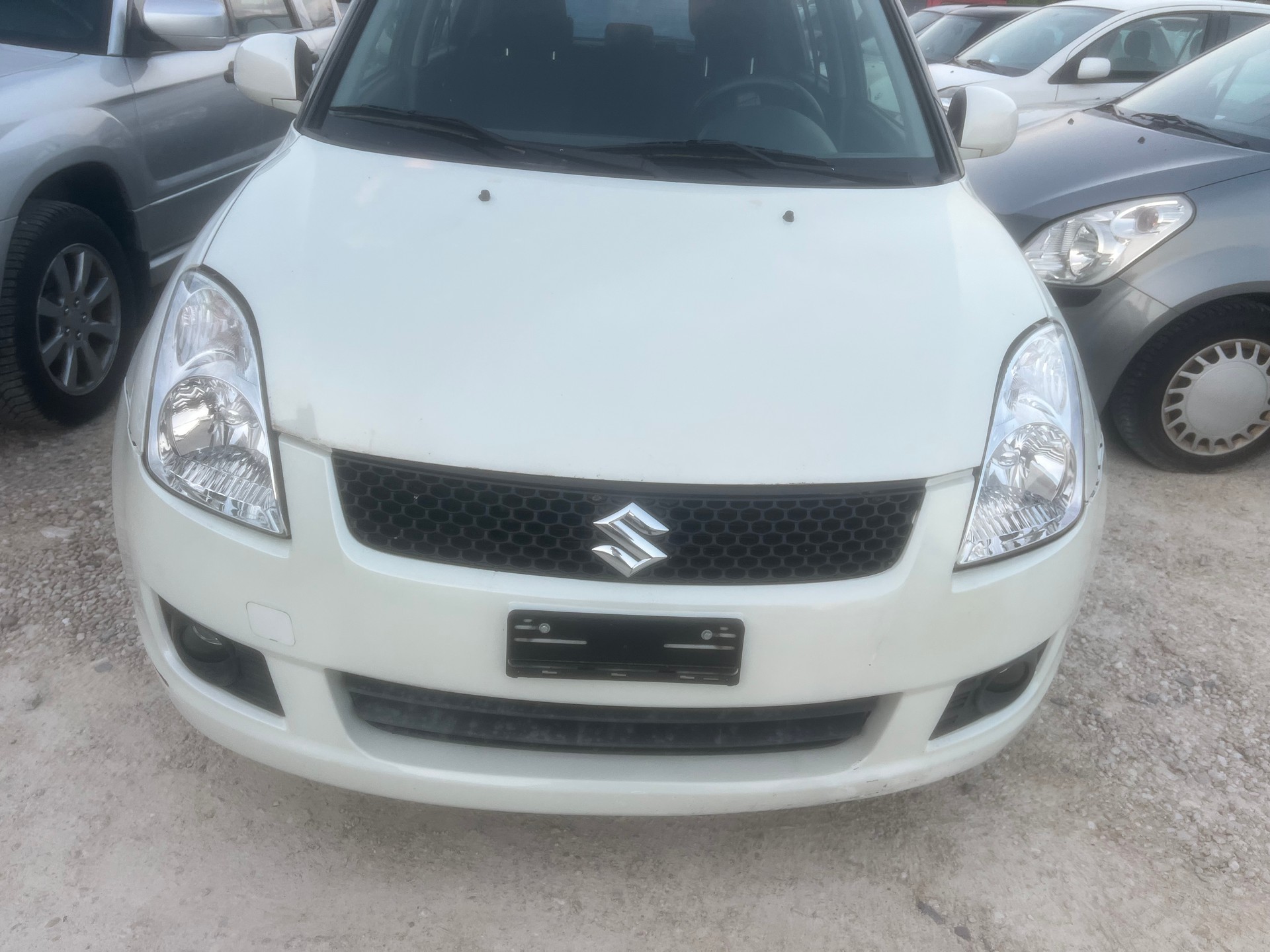 SUZUKI Swift 1.3i 16V GL Top Piz Sulai LE 4x4