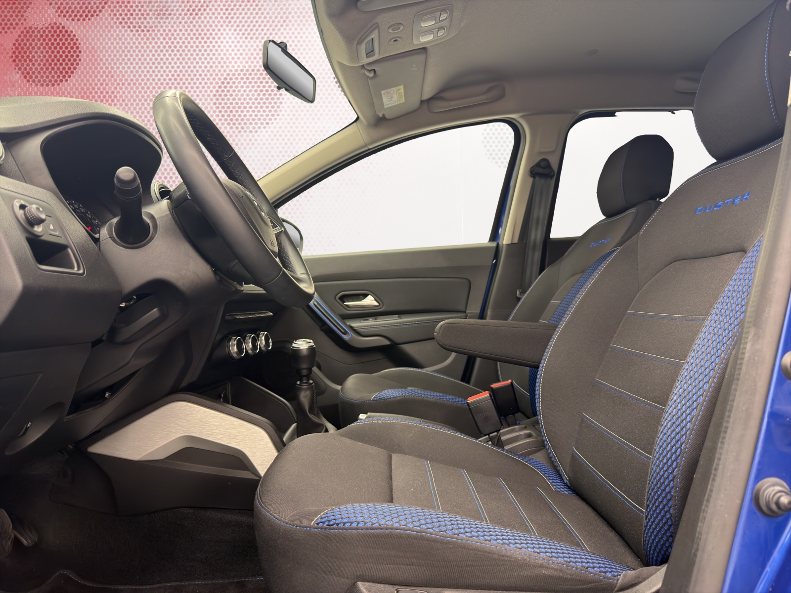 DACIA Duster TCe 150 Celebration 4x4-image-9