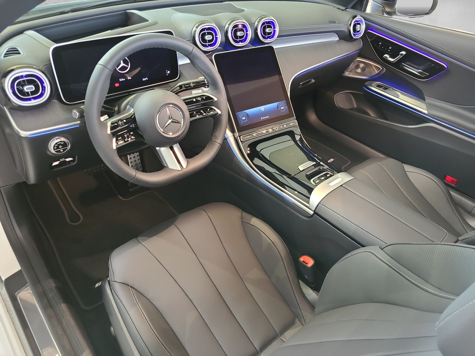 MERCEDES-BENZ CLE 300 Cabrio 4Matic 9G-Tronic-image-6