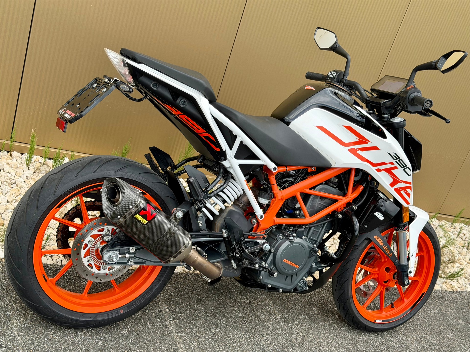 KTM 390 Duke ABS-image-4