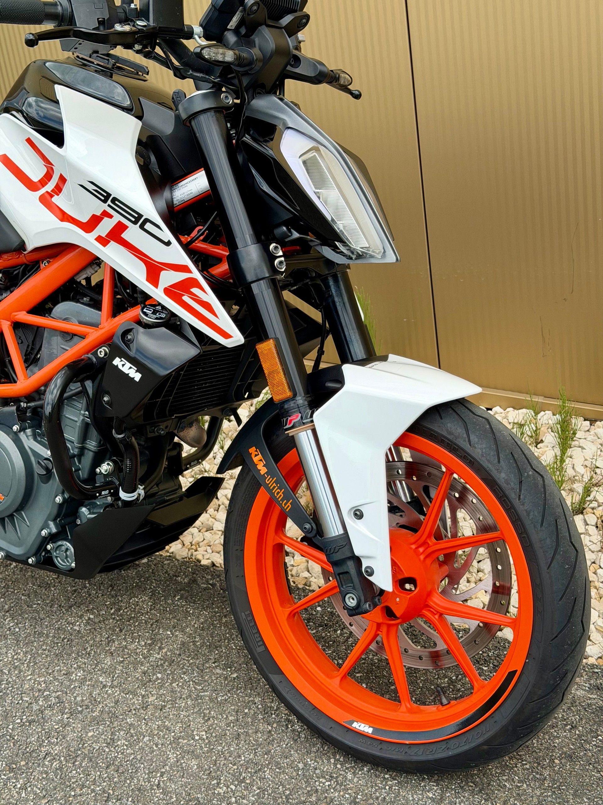 KTM 390 Duke ABS-image-1