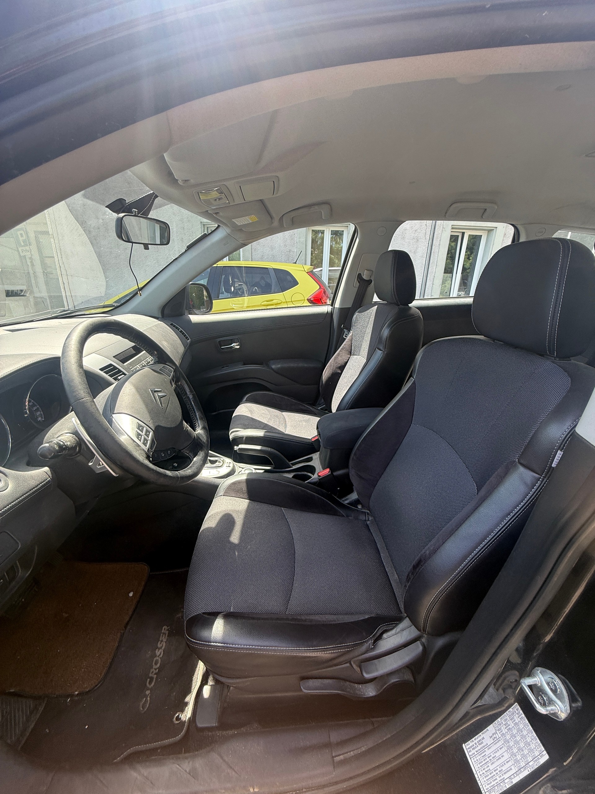 CITROEN C-Crosser 2.2 HDi Essentiel (X)-image-6
