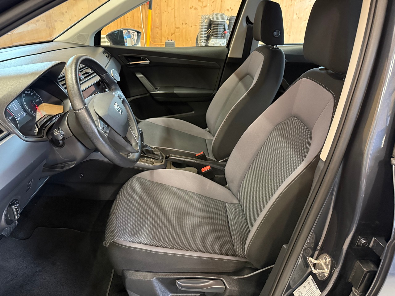 SEAT Arona 1.0 TSI Eco Style DSG-image-6
