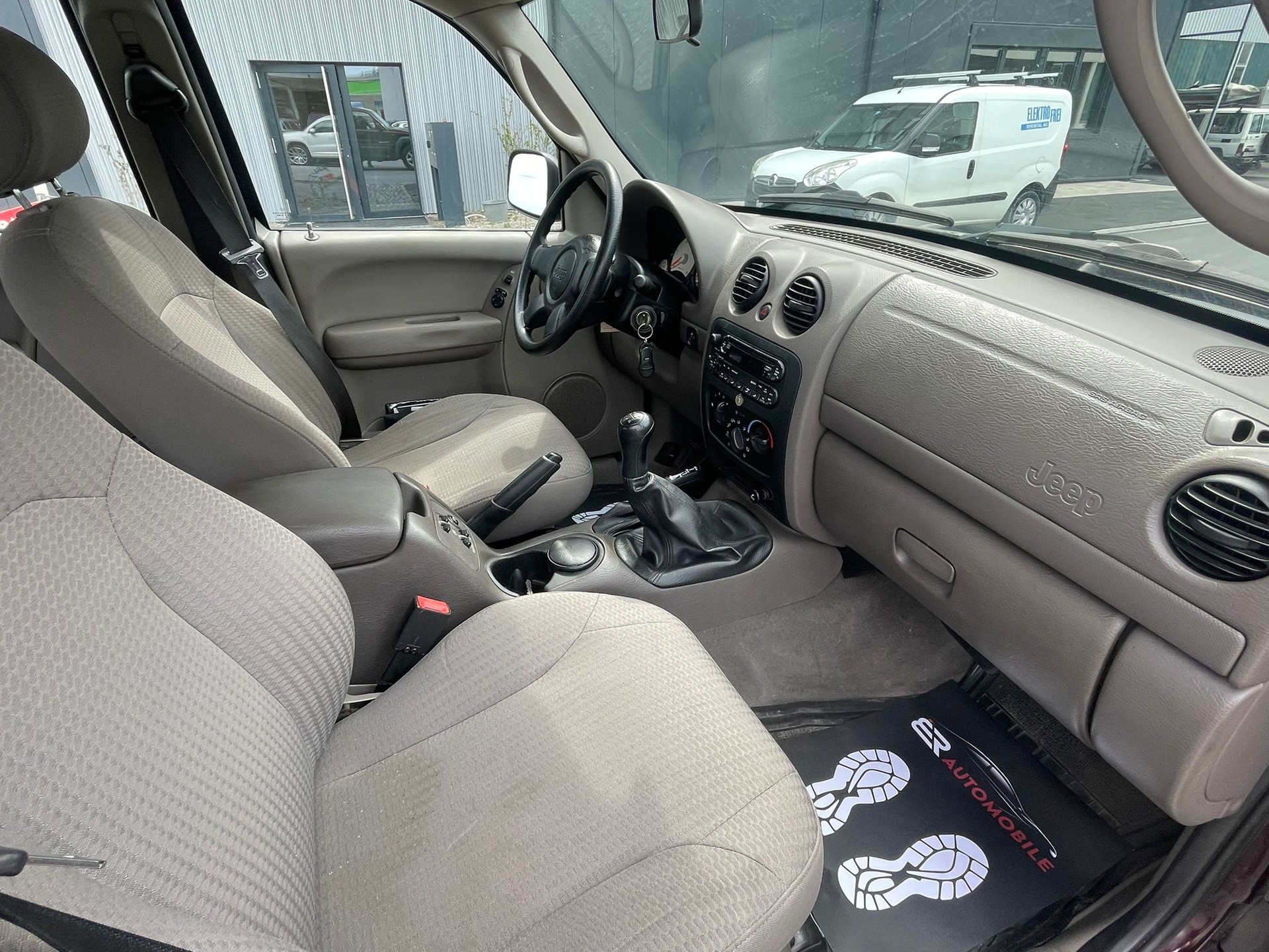 JEEP Cherokee 2.5 CRD Limited-image-10