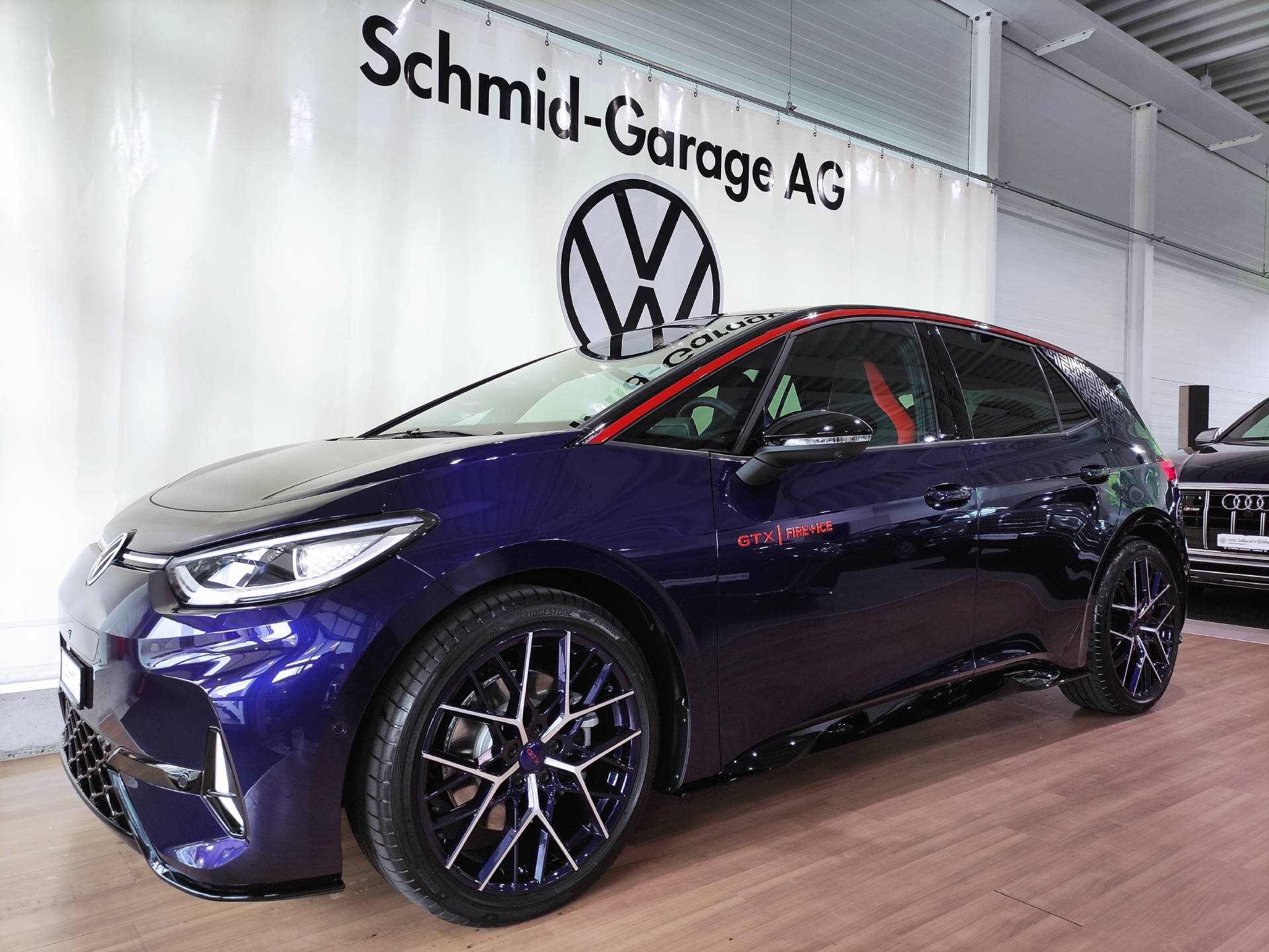 VW ID.3 GTX Performance Fire + Ice-showroom-element-1