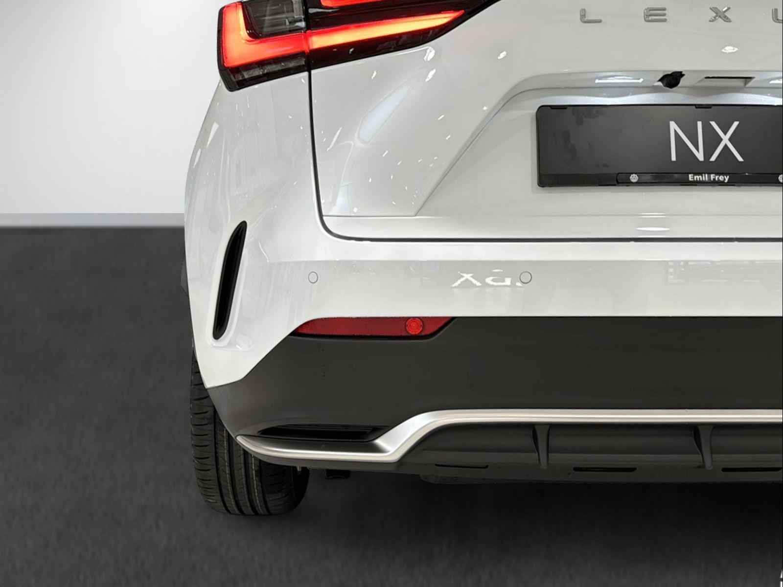 LEXUS NX 350h F-Sport-showroom-element-3