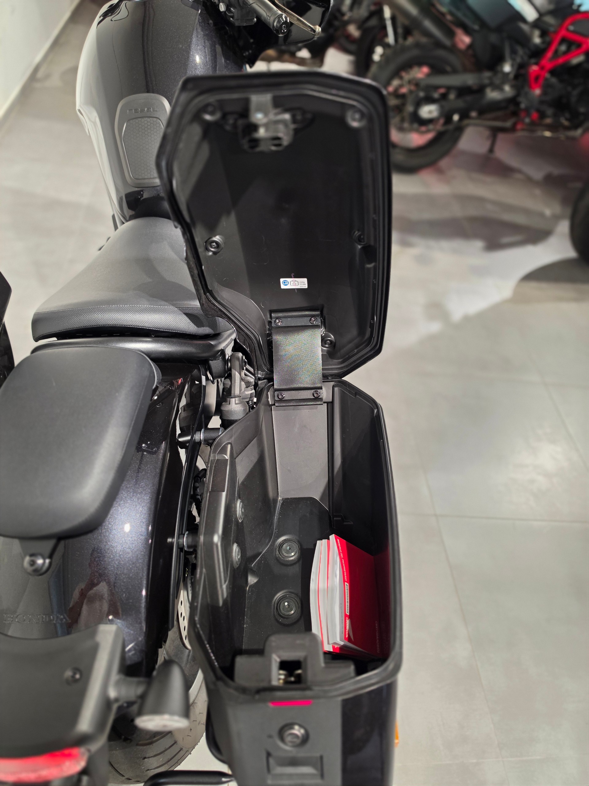HONDA CMX 1100 Rebel Special Edition DCT-image-10