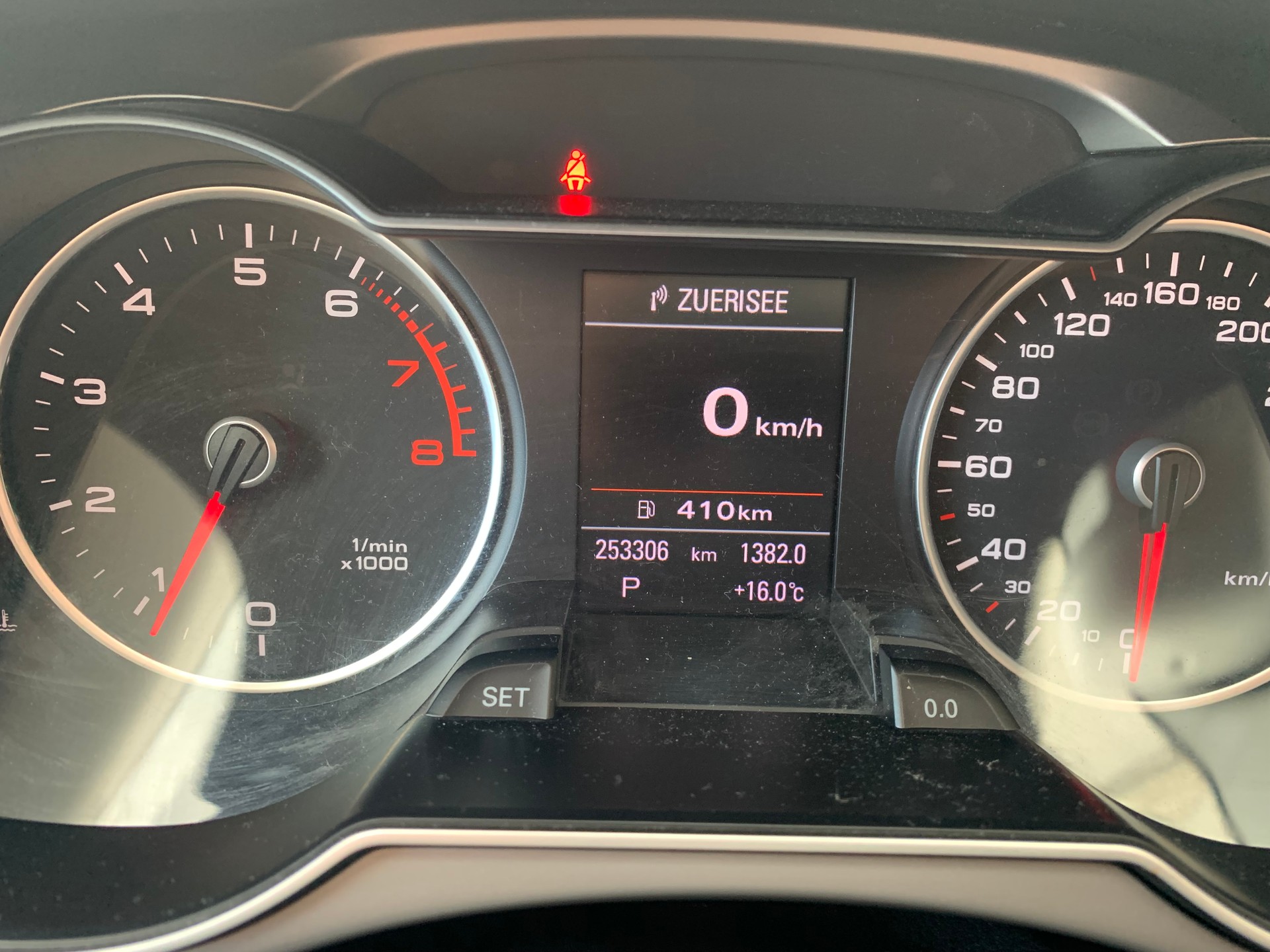 AUDI A4 allroad 2.0 TFSI quattro S-tronic-image-13