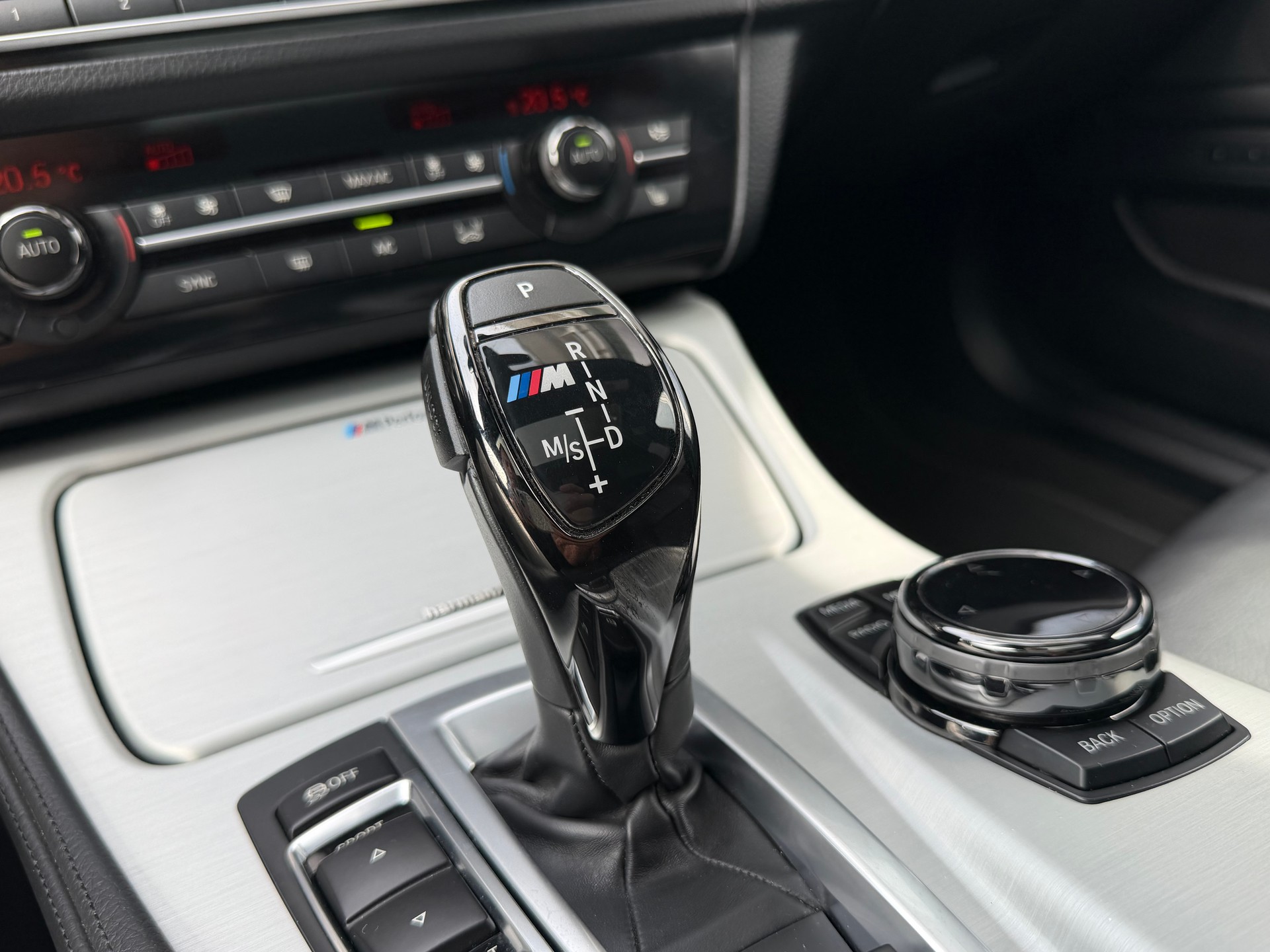 BMW M550d xDrive Steptronic-image-29