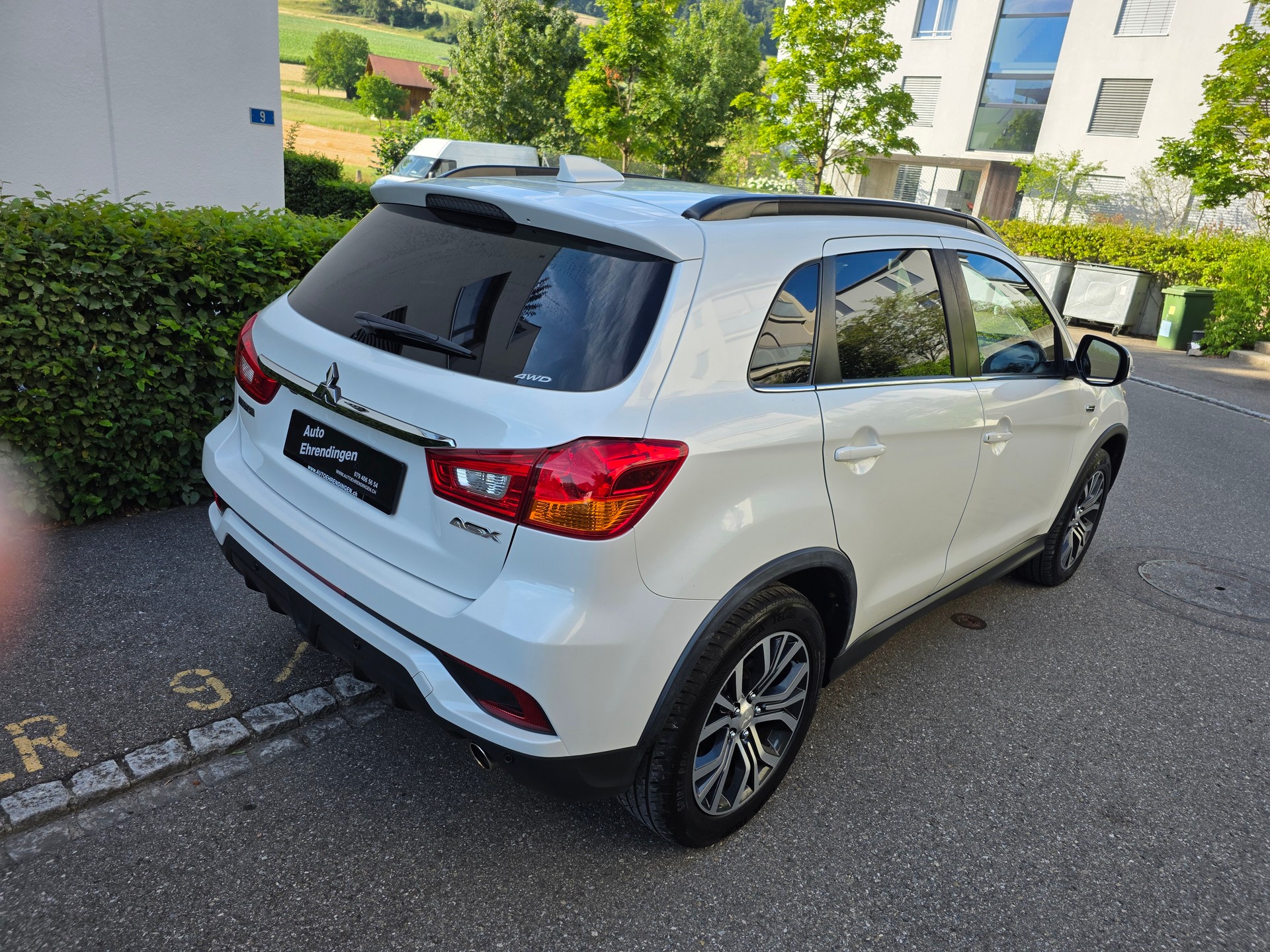 MITSUBISHI ASX 2.2 DID Diamond 4WD Automatic-image-4