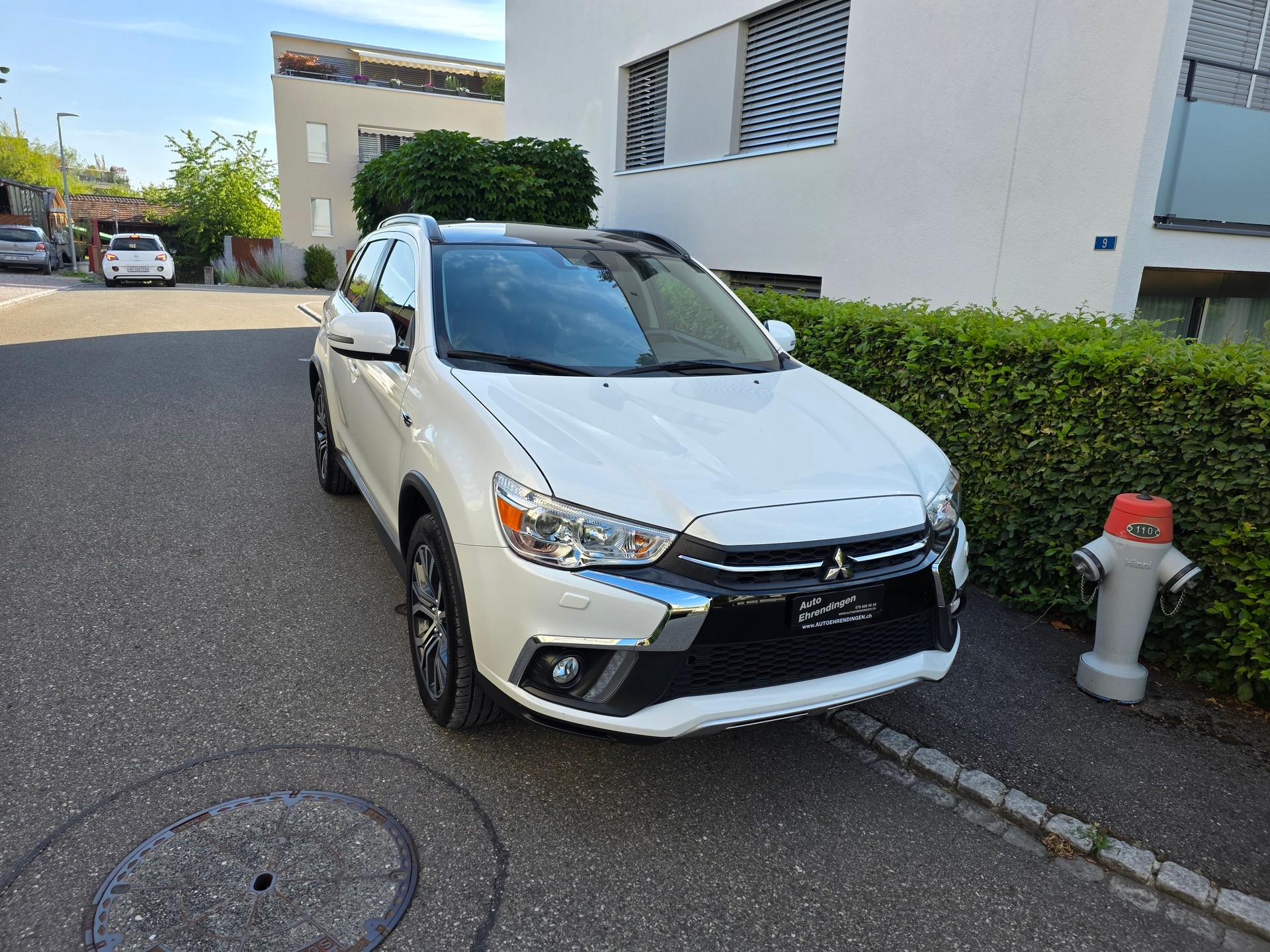 MITSUBISHI ASX 2.2 DID Diamond 4WD Automatic-image-2
