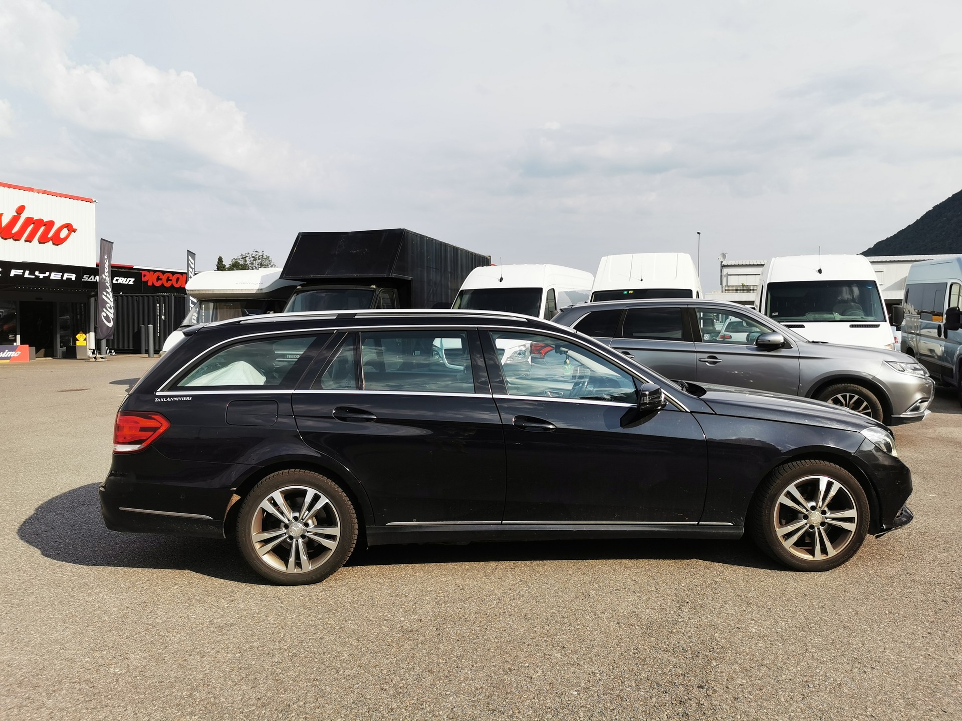 MERCEDES-BENZ E 250 BlueTEC 4Matic 7G-Tronic