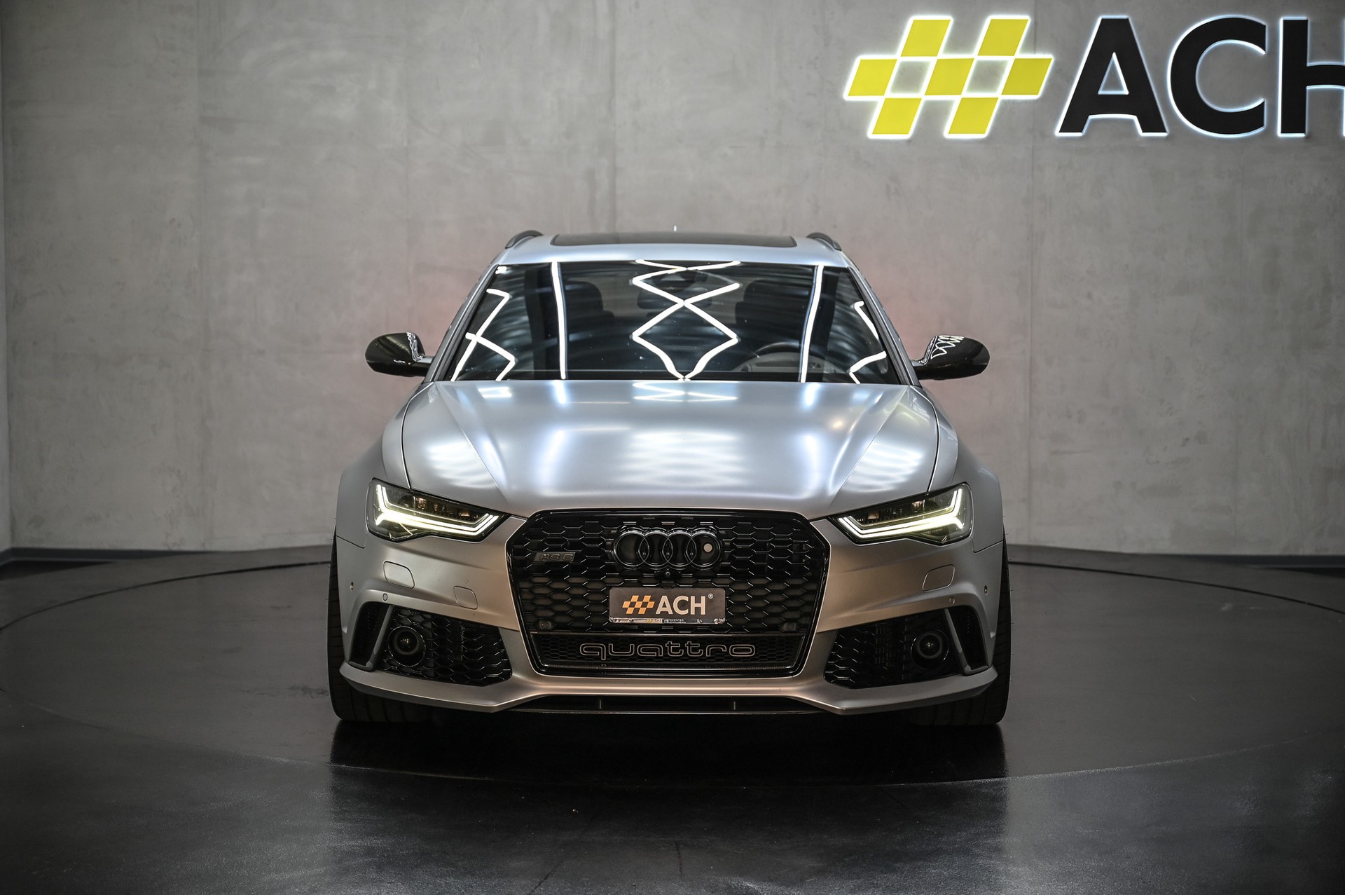 AUDI RS6 Avant 4.0 TFSI V8 performance quattro-showroom-element-1