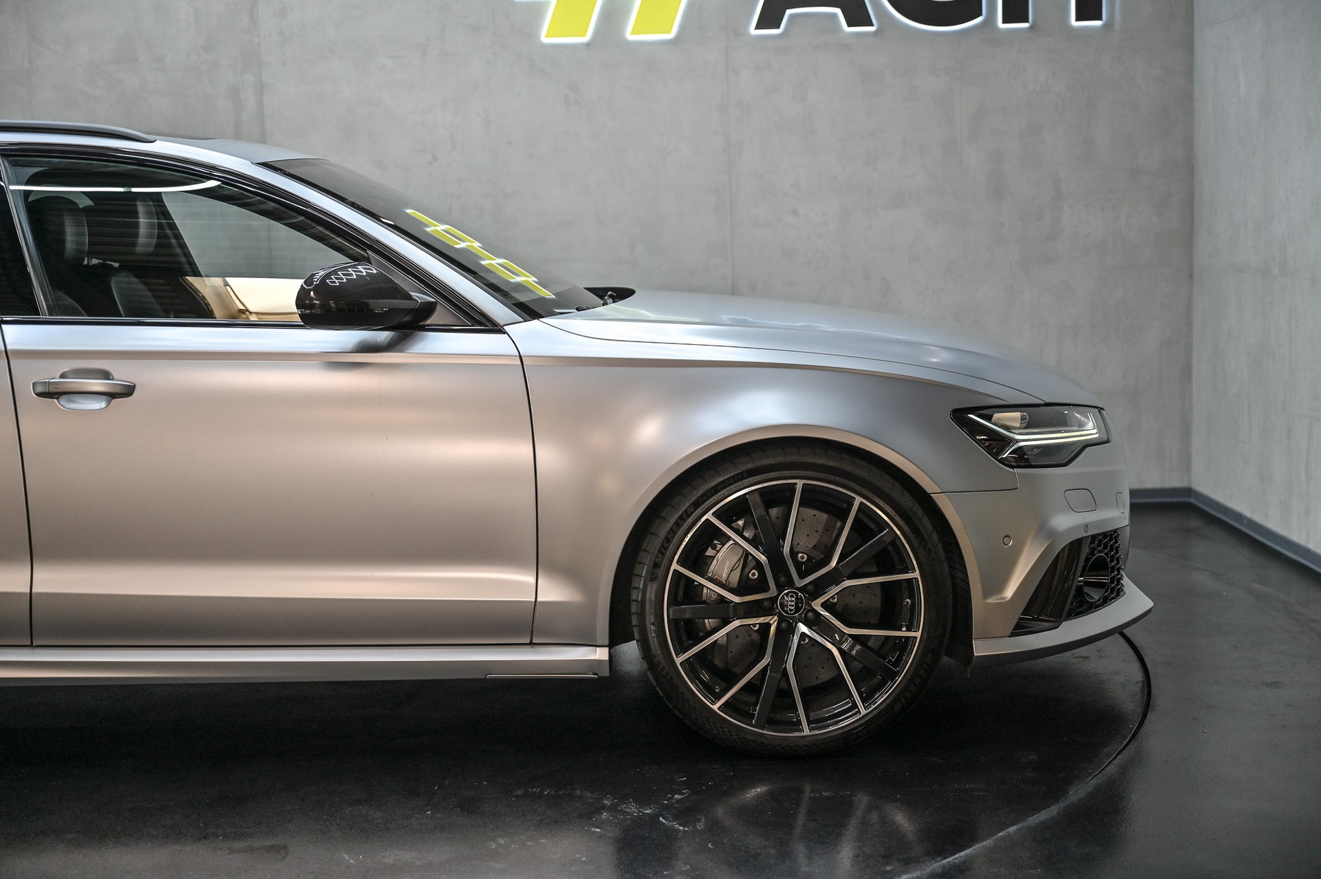 AUDI RS6 Avant 4.0 TFSI V8 performance quattro-image-13