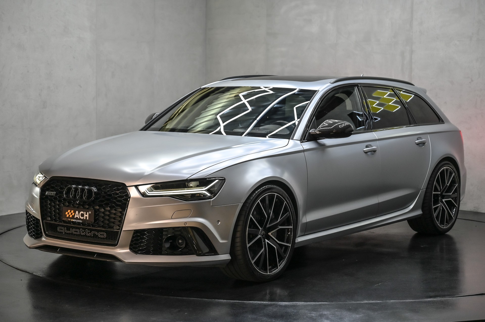 AUDI RS6 Avant 4.0 TFSI V8 performance quattro-showroom-element-2